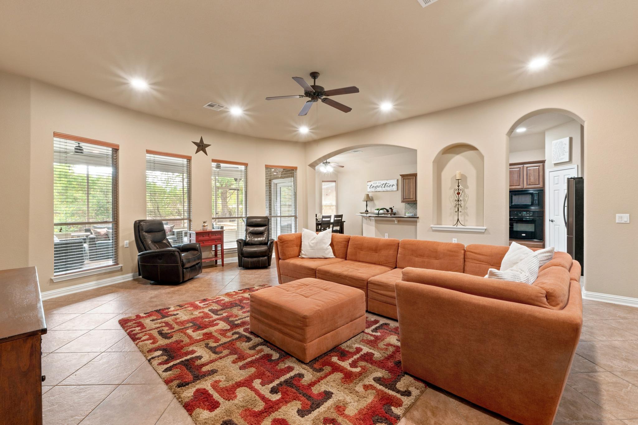 808  Canyon Springs Dr, photo 5
