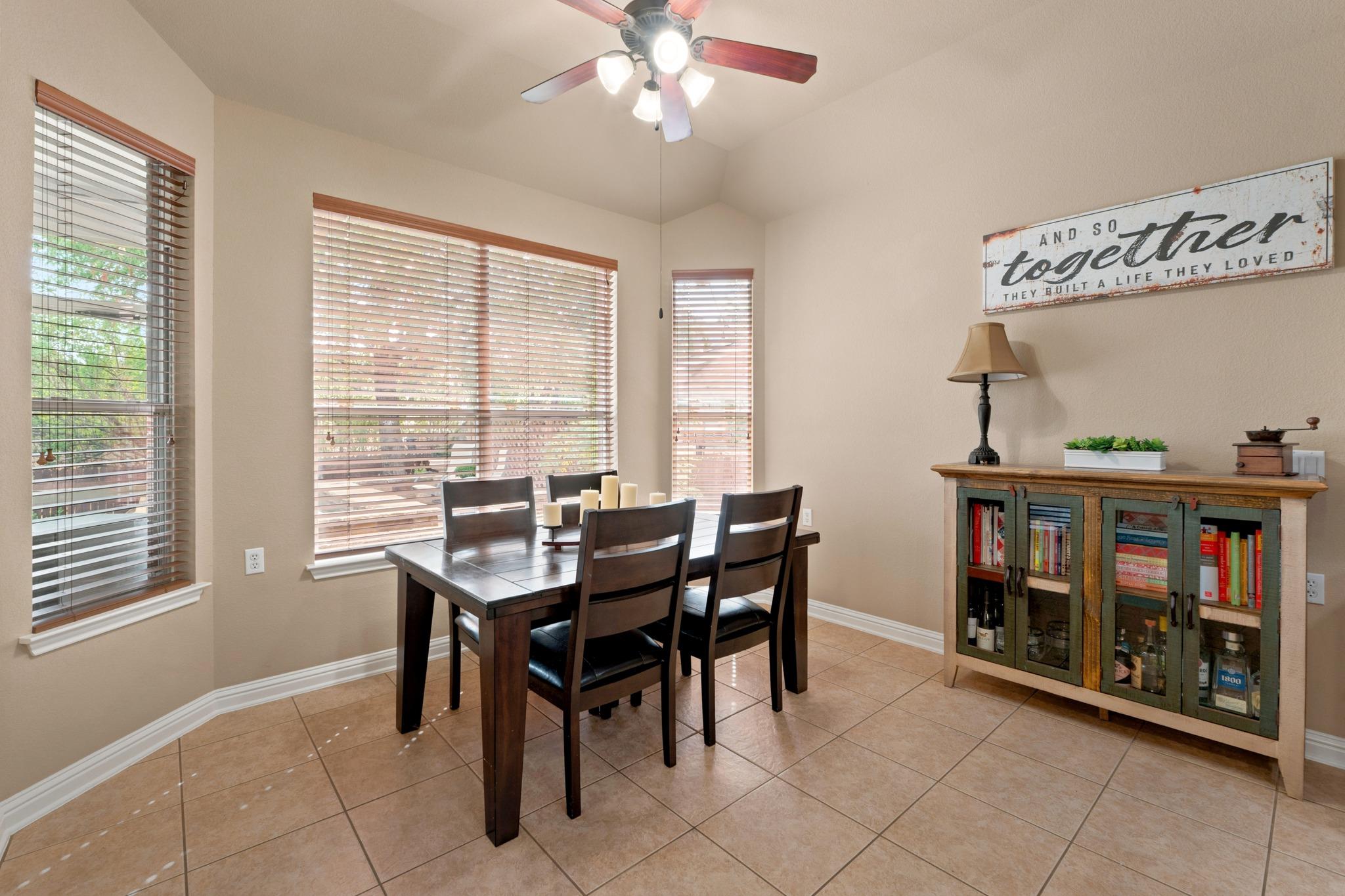 808  Canyon Springs Dr, photo 10