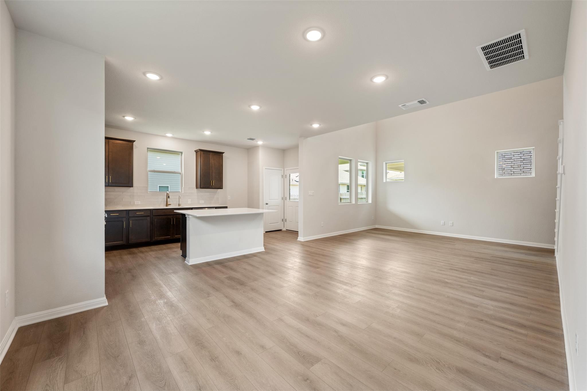 310 Possumhaw Ln photo 11