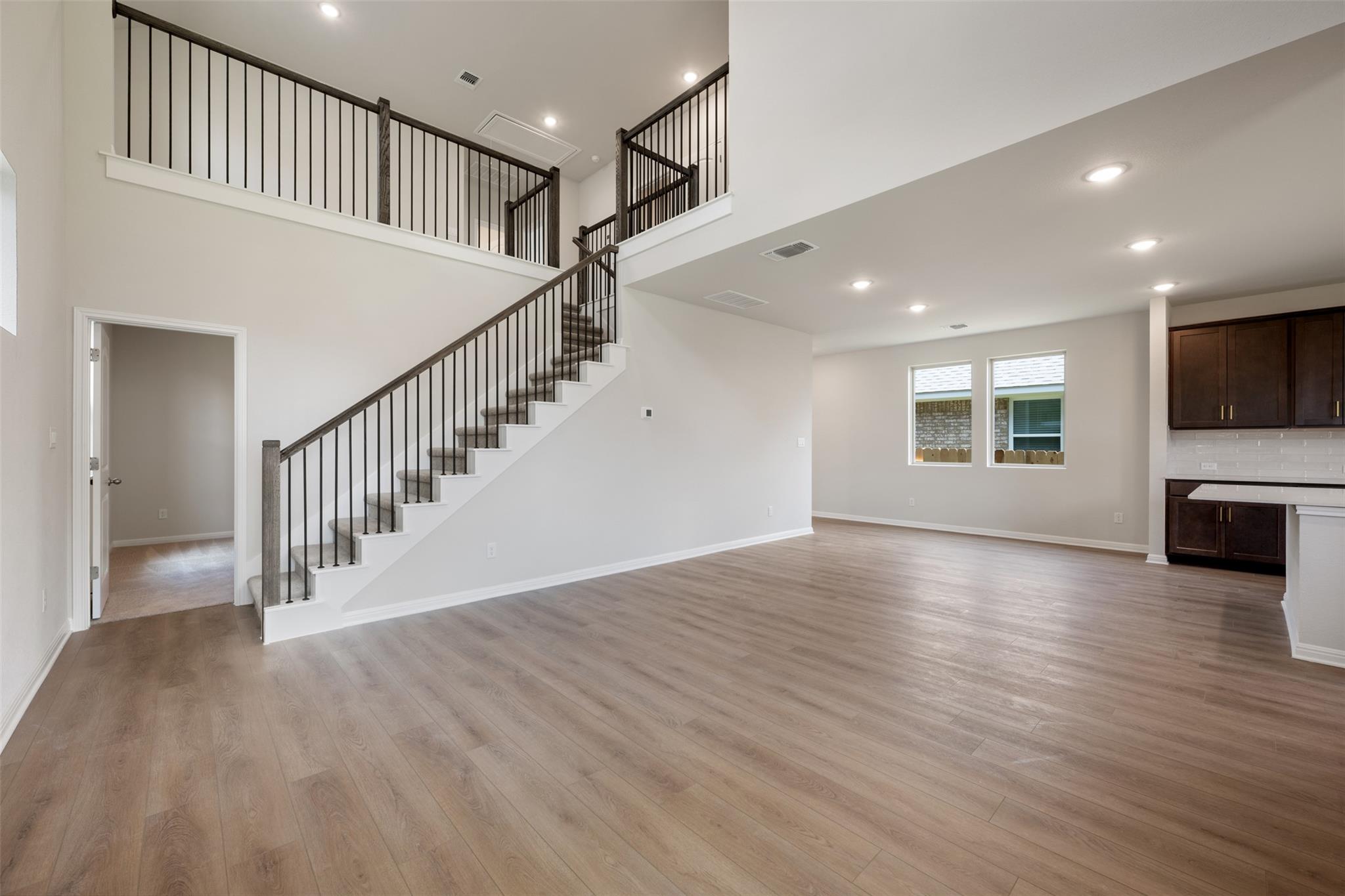 310 Possumhaw Ln photo 7