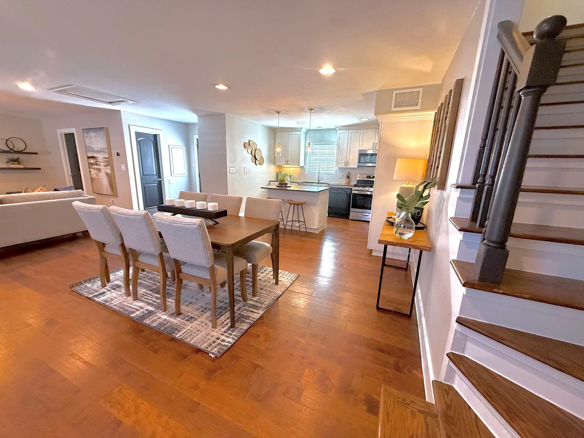 3001  Maplelawn Cir, photo 2
