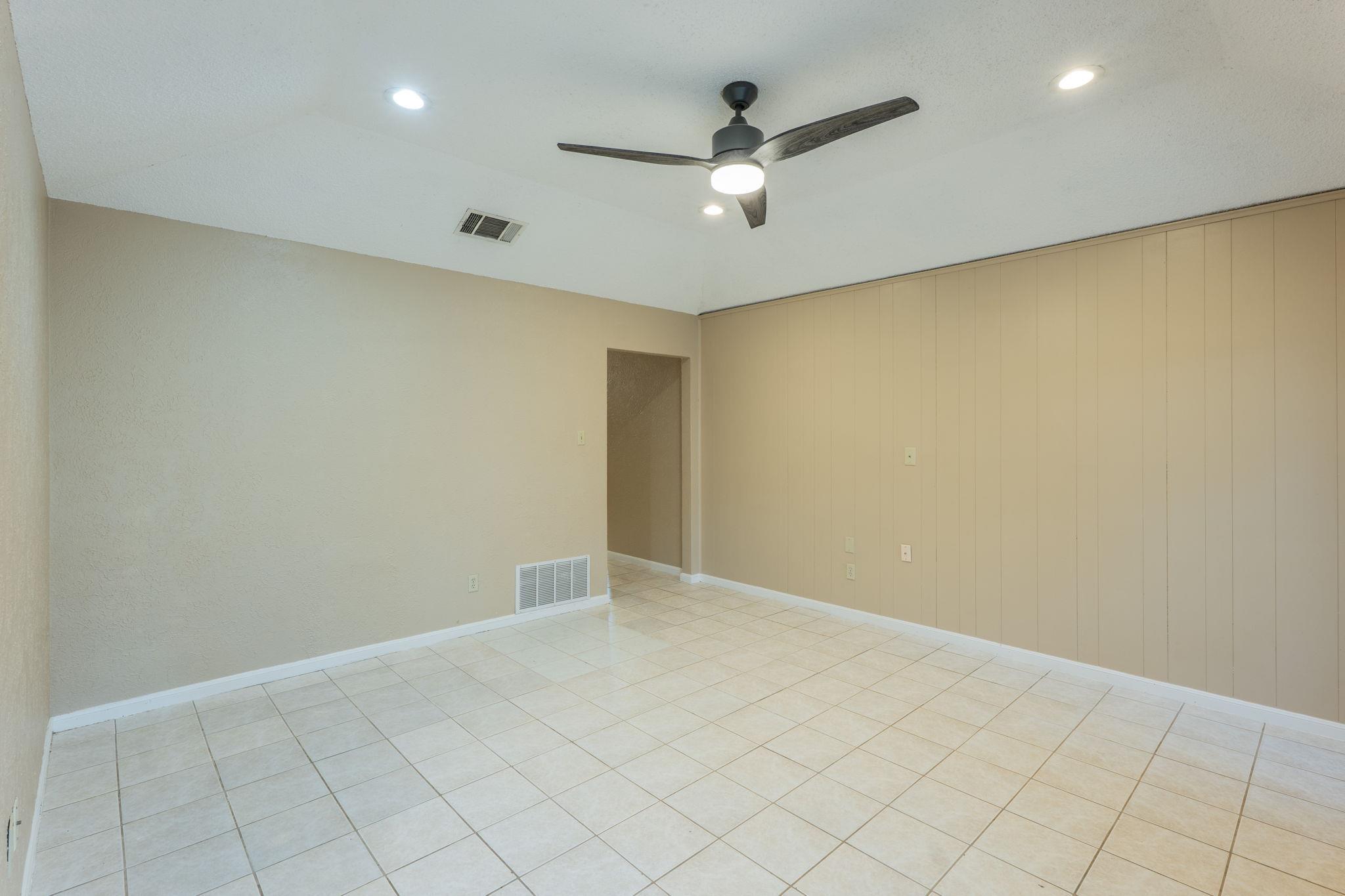 5628  Wagon Train Rd, photo 5