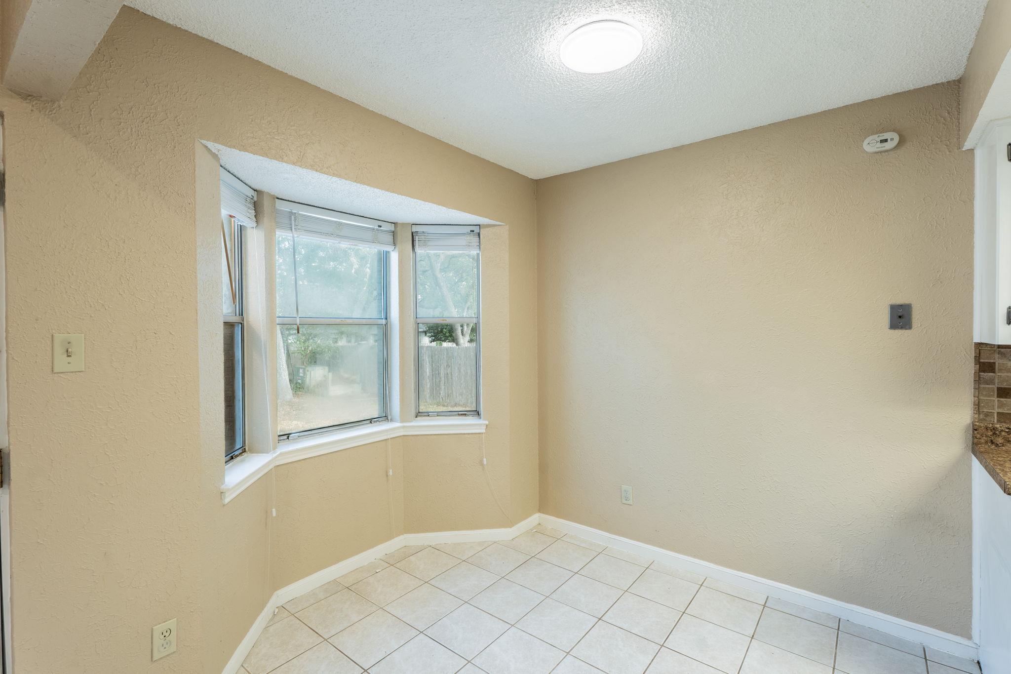 5628  Wagon Train Rd, photo 10