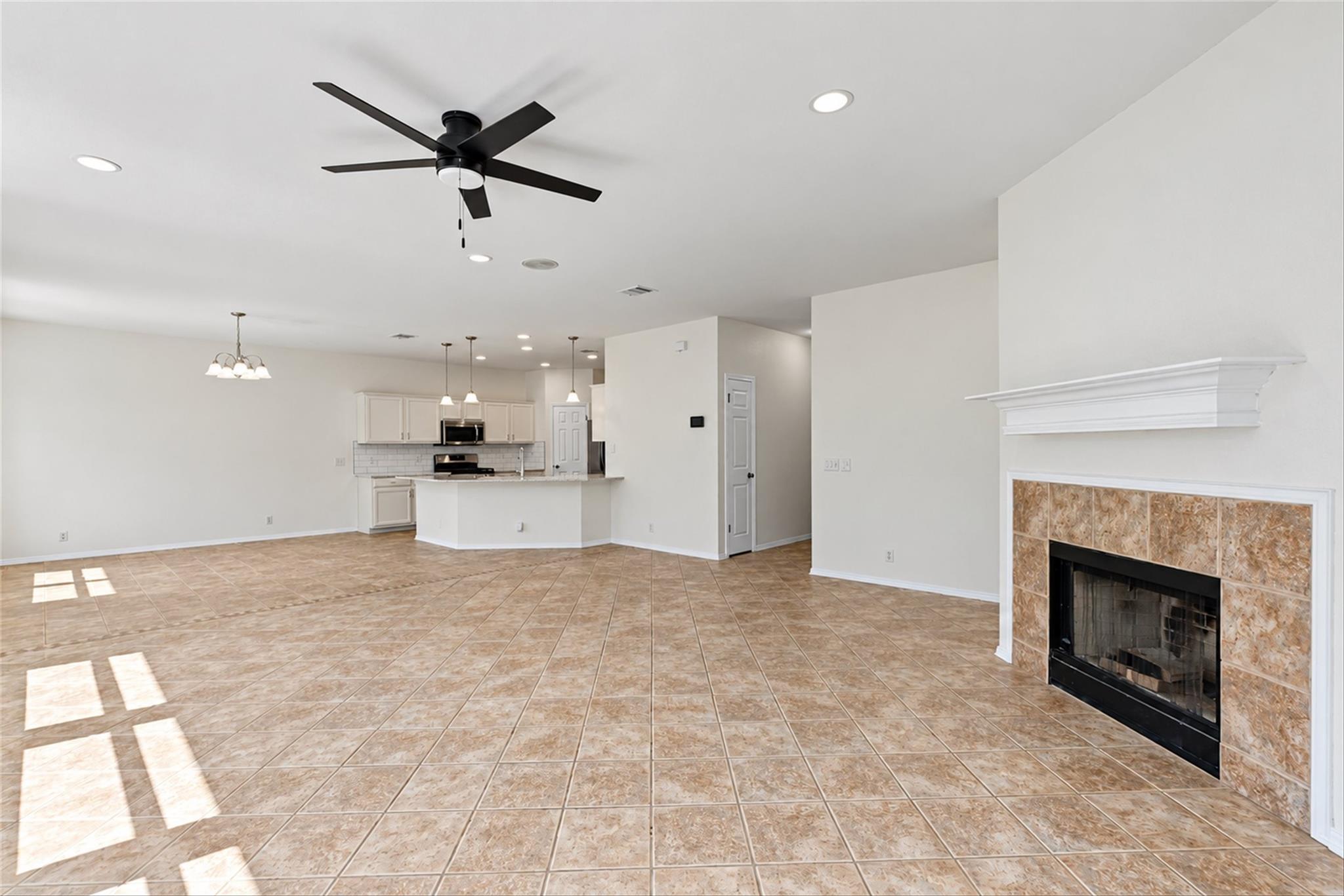1501  Bedouin Ct, photo 3