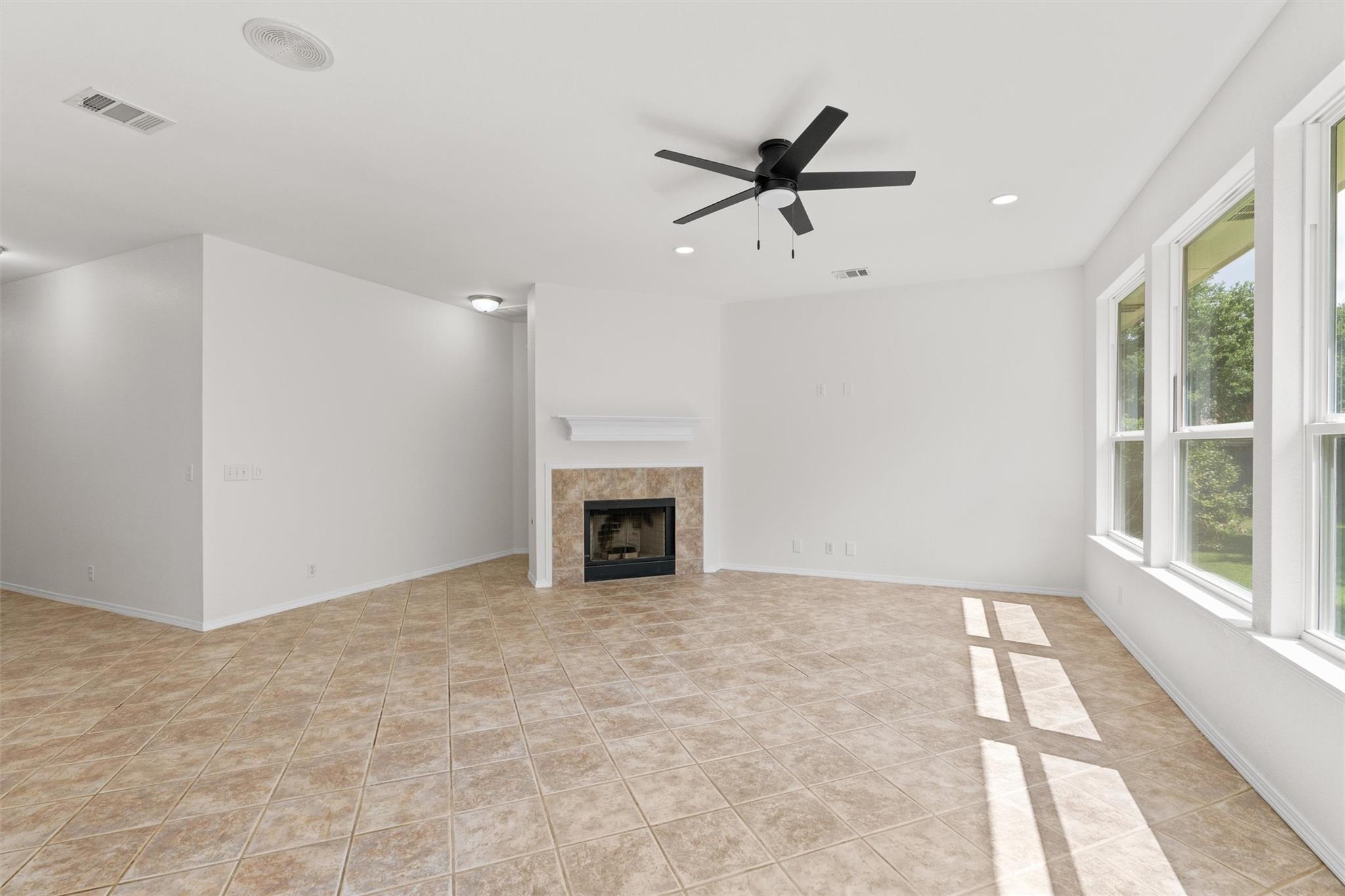 1501  Bedouin Ct, photo 6