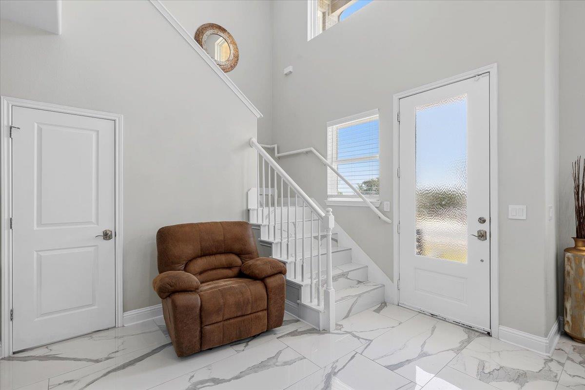 1106  Greenlawn Blvd, photo 5