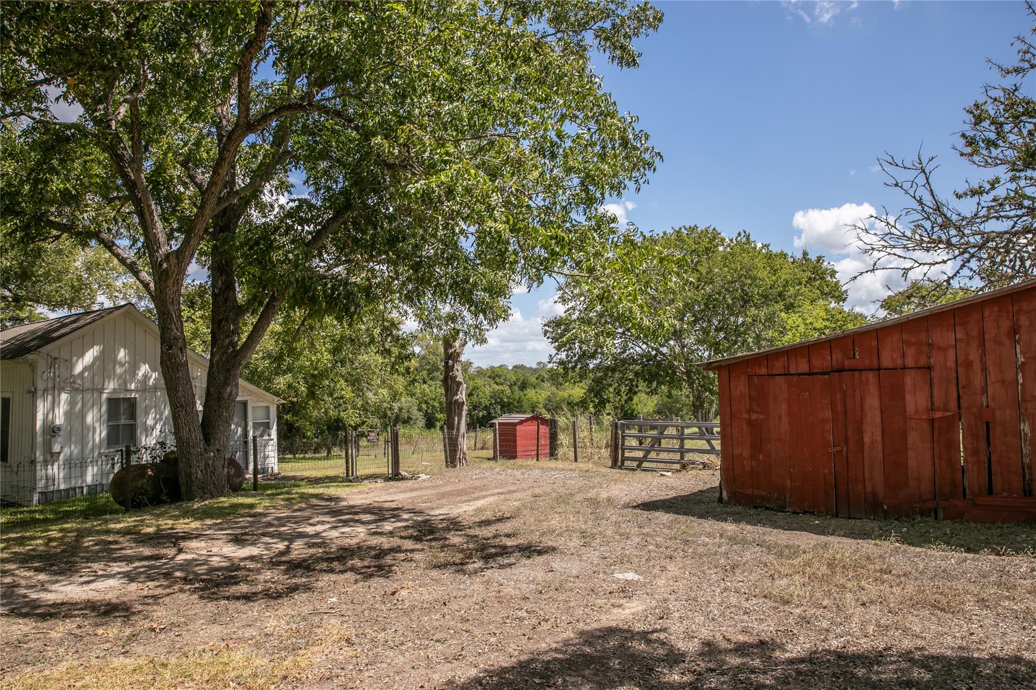 12819 W Burton St, photo 4