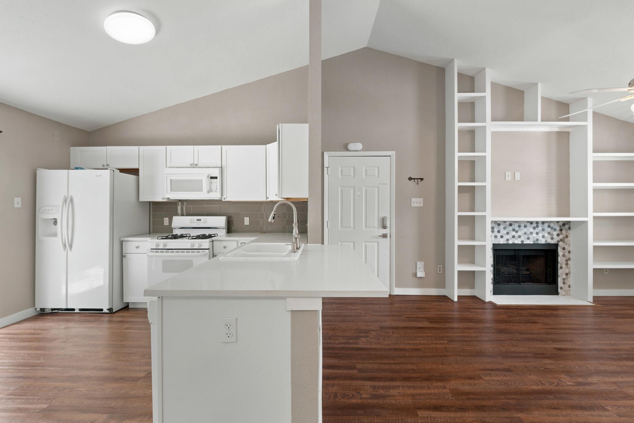 1411  Gracy Farms Ln  #61, photo 5