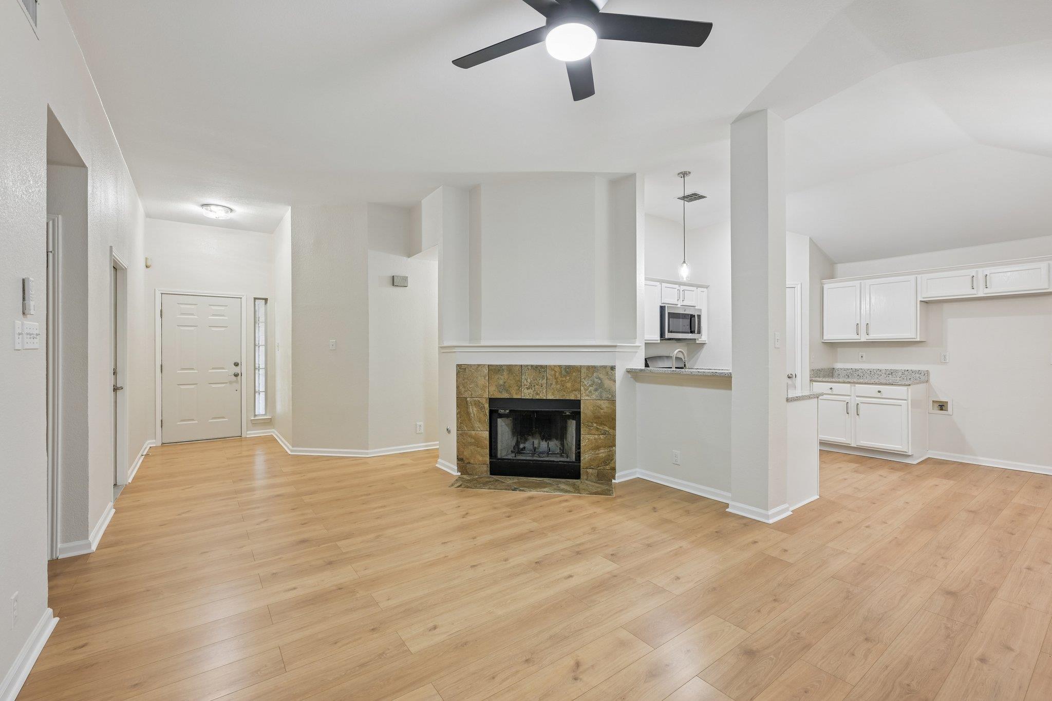 500  Britni Loop, photo 11
