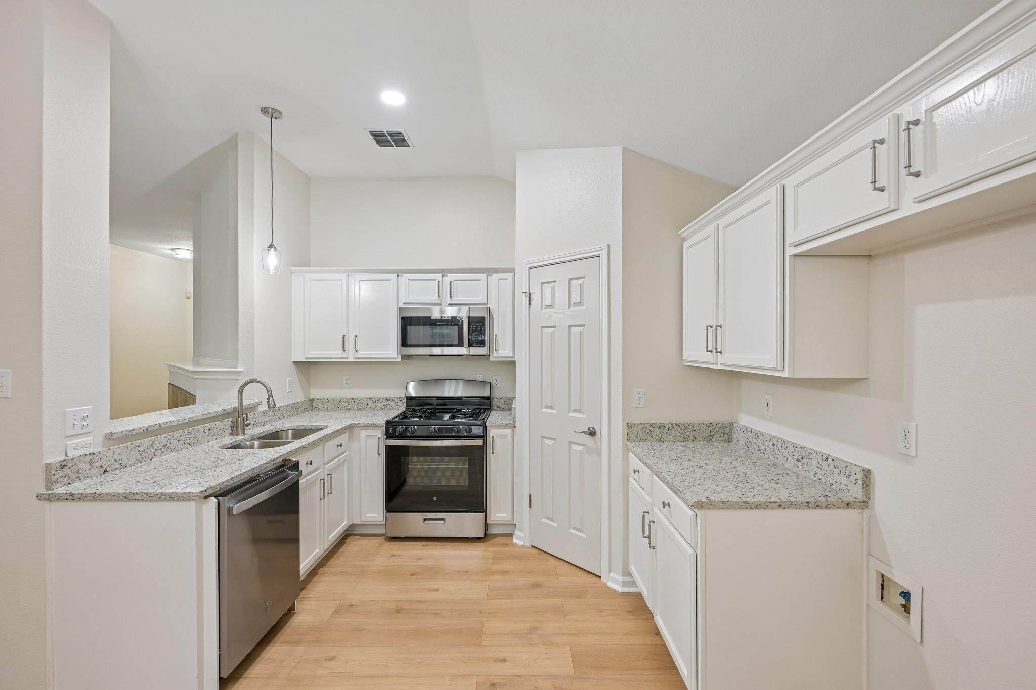 500  Britni Loop, photo 6