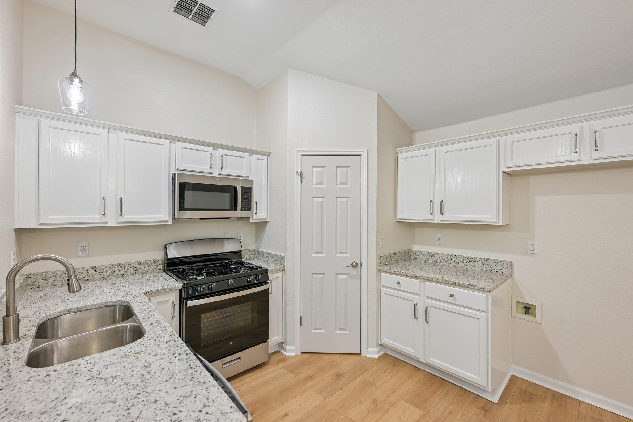 500  Britni Loop, photo 7