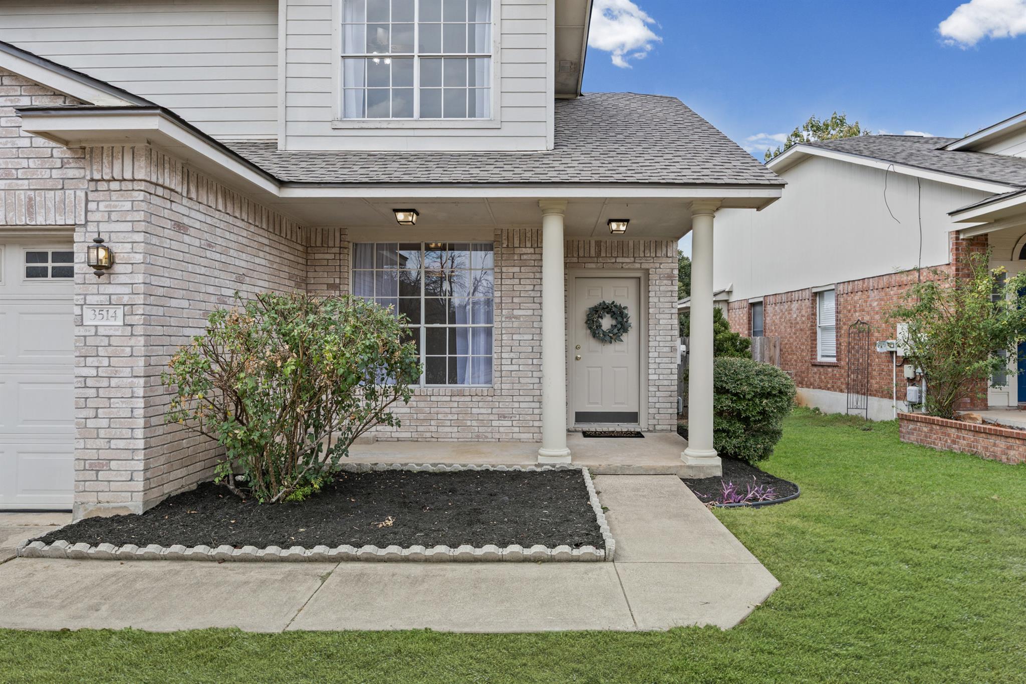 3514  Rock Shelf Ln, photo 3