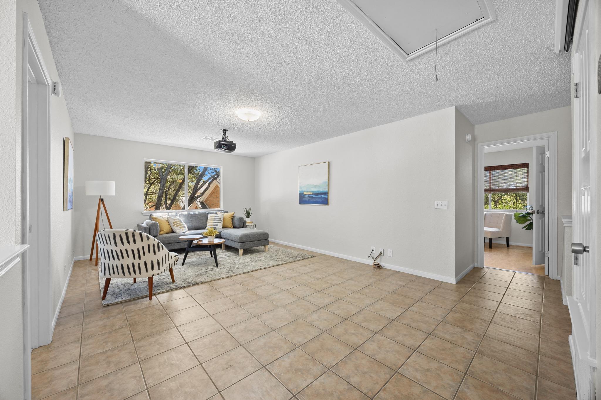 1649  Jerusalem Dr, photo 3