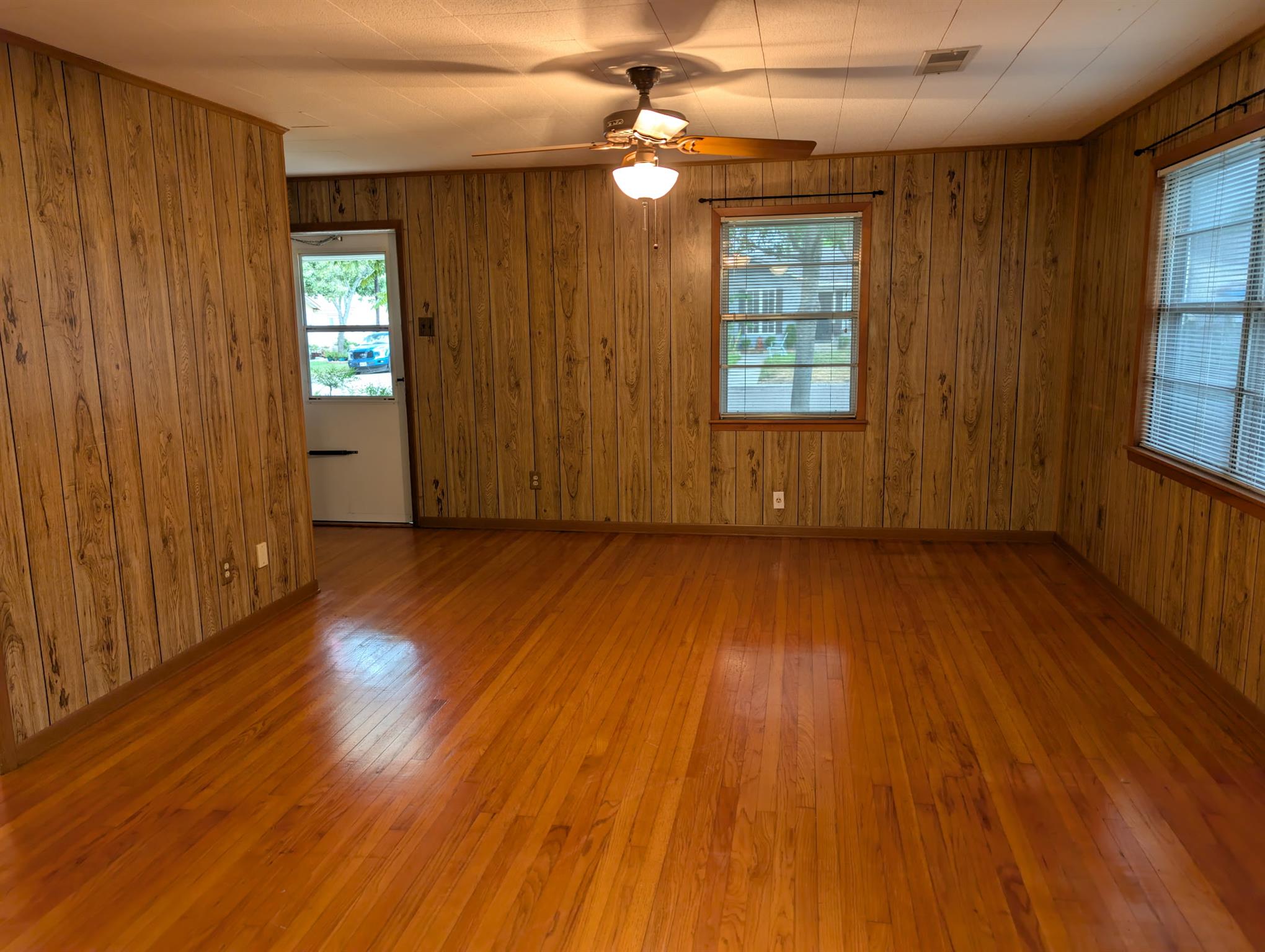 1021 S 45th St, photo 5