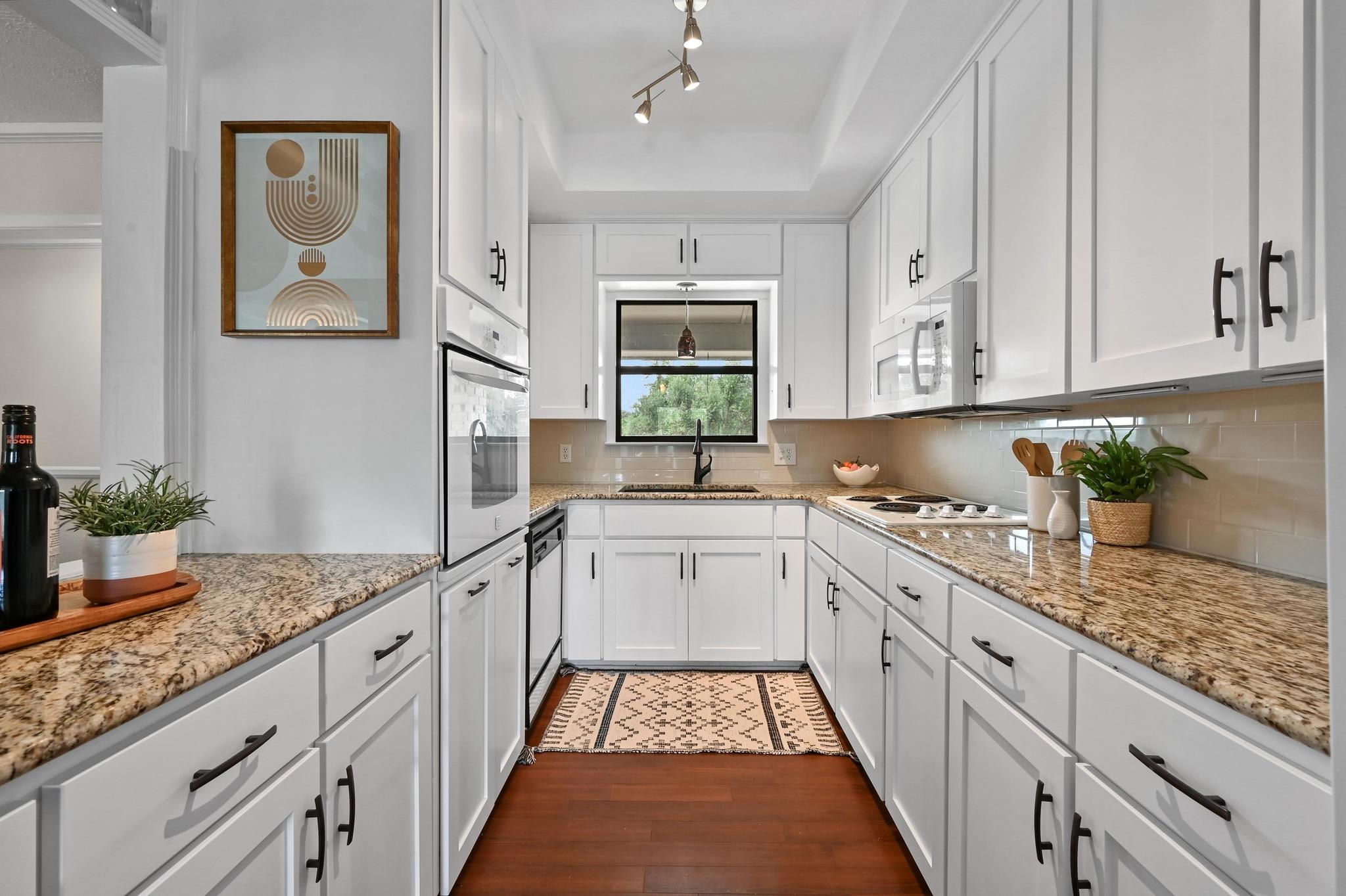 2018  Chaparral Park Rd, photo 10