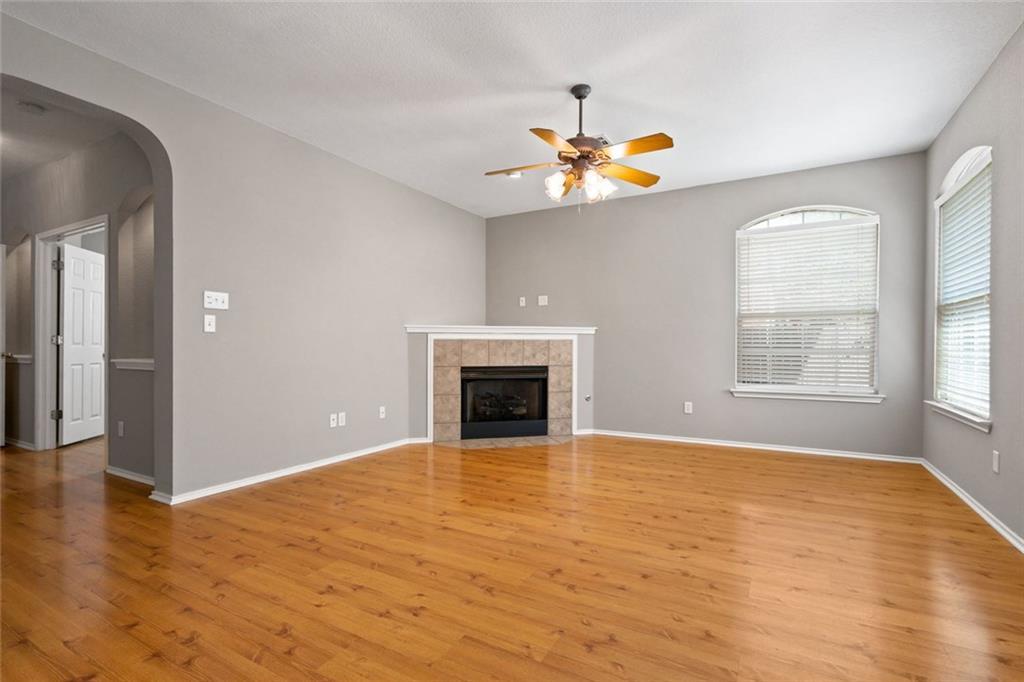 2633  Bolton St, photo 7