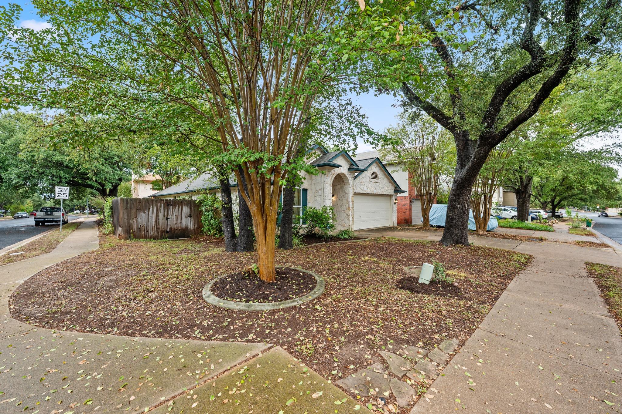 2931  Cohoba Dr, photo 3