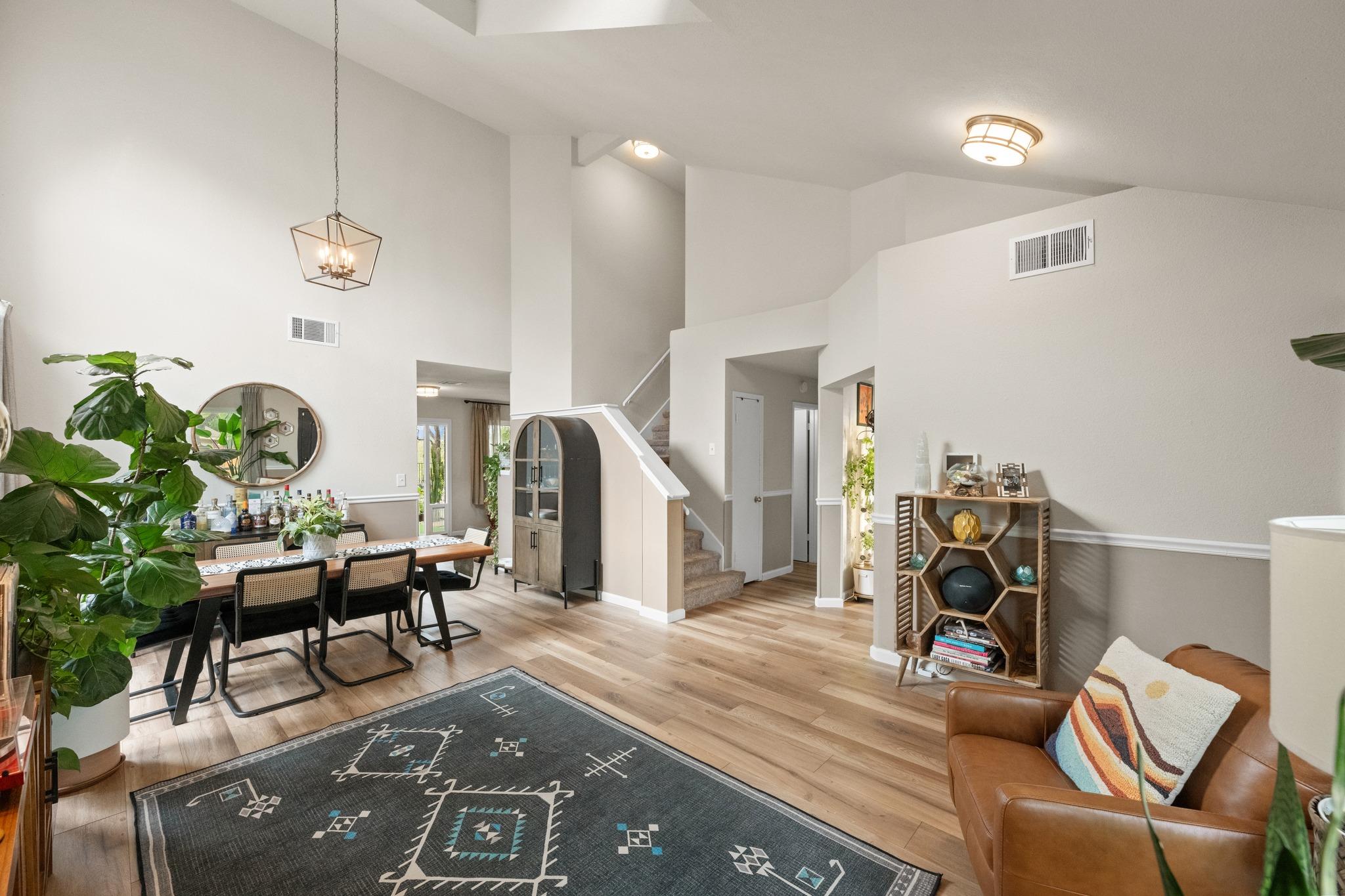 11112  Whiskey River Dr, photo 4