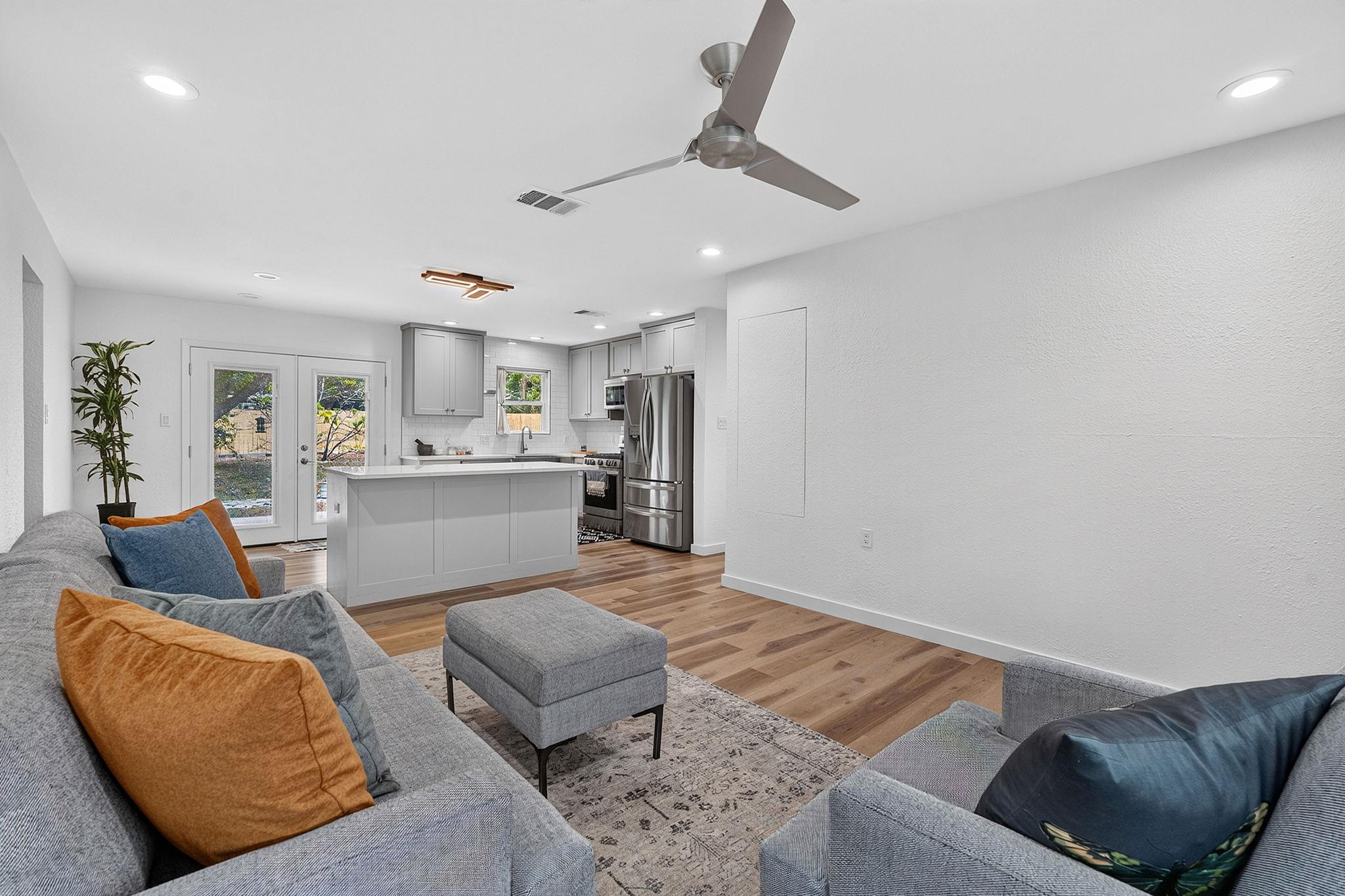 204  Chippendale Ave, photo 4