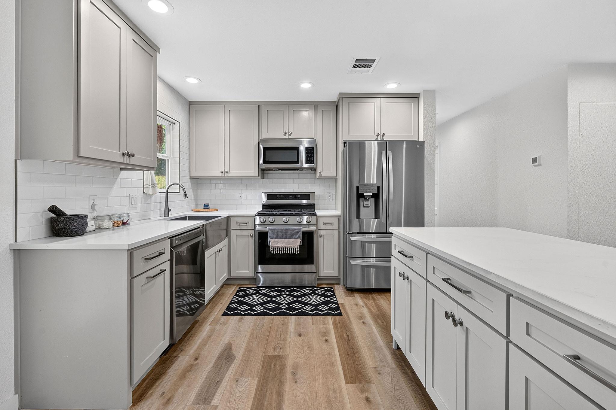 204  Chippendale Ave, photo 8