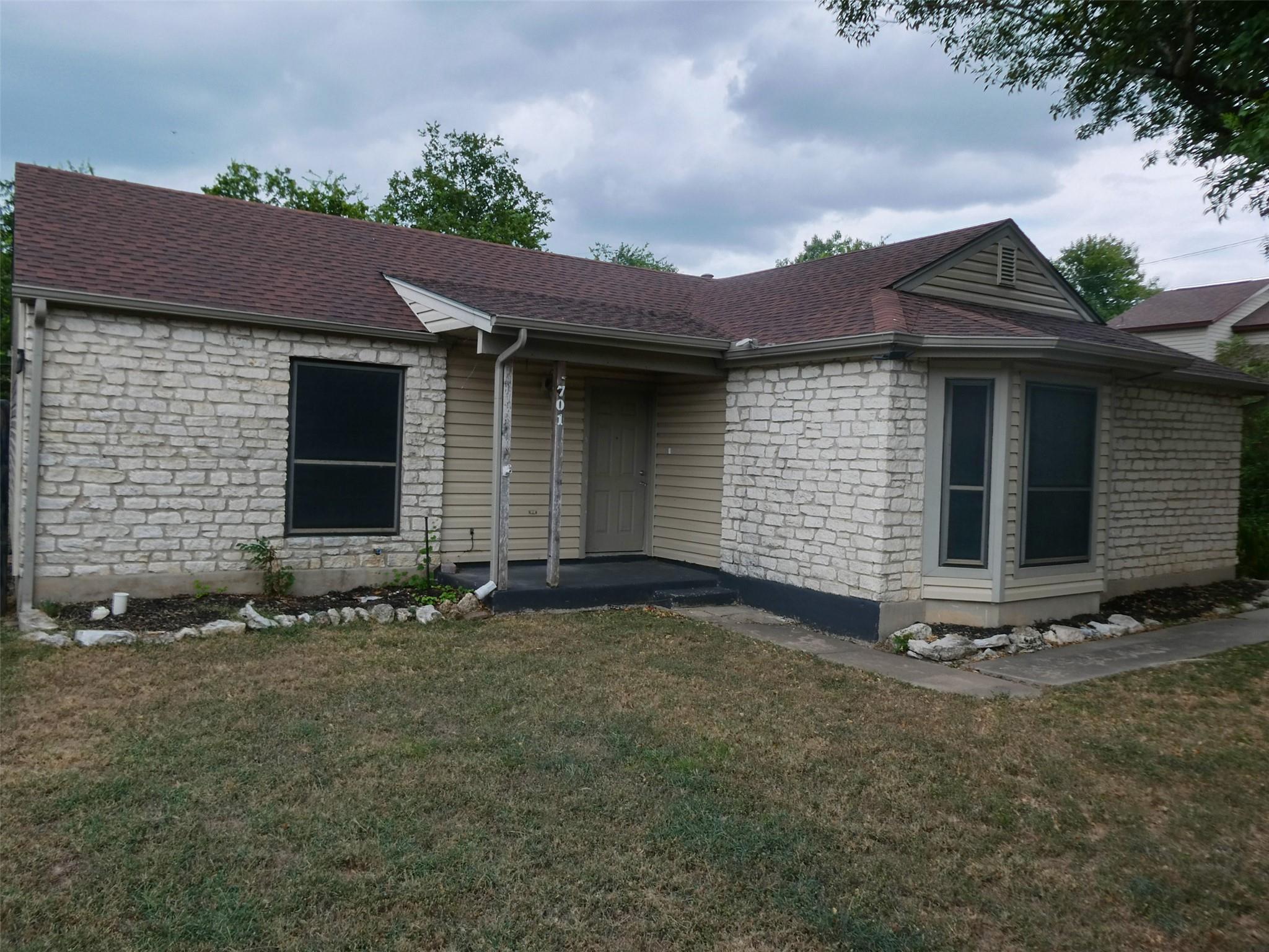 701  GREENWICH Pl, photo 2