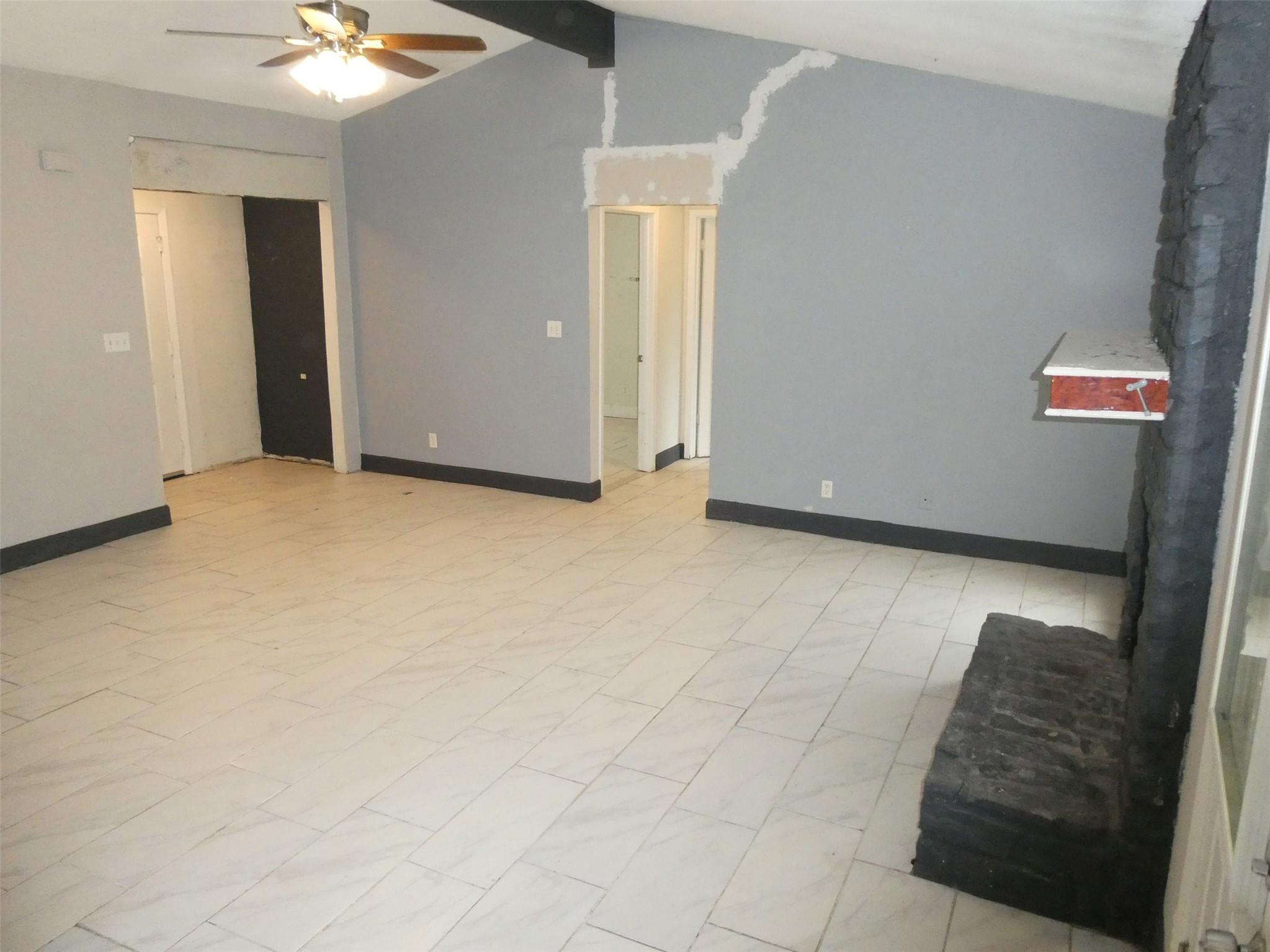 701  GREENWICH Pl, photo 8
