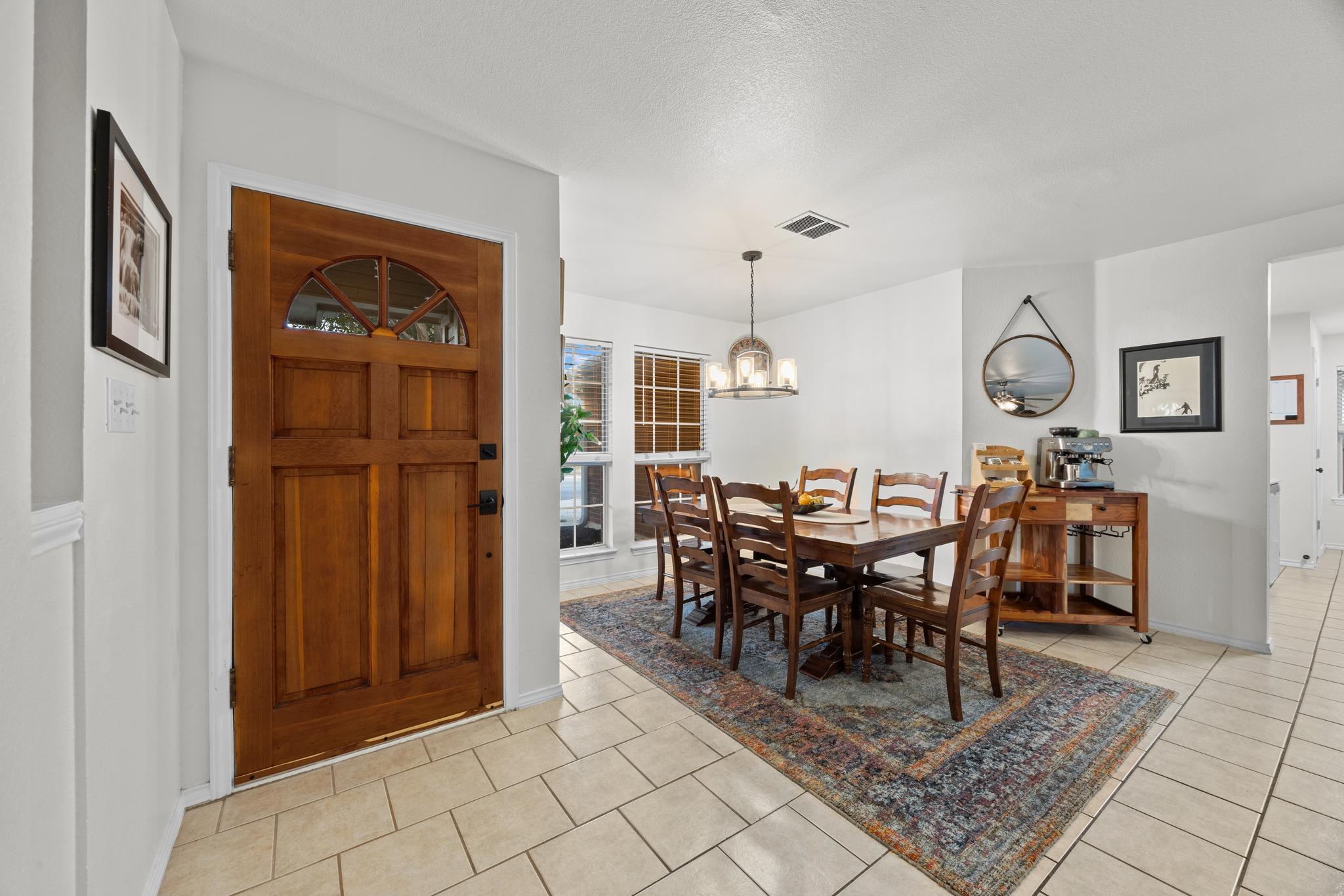 1602  Southwestern Blvd, photo 3