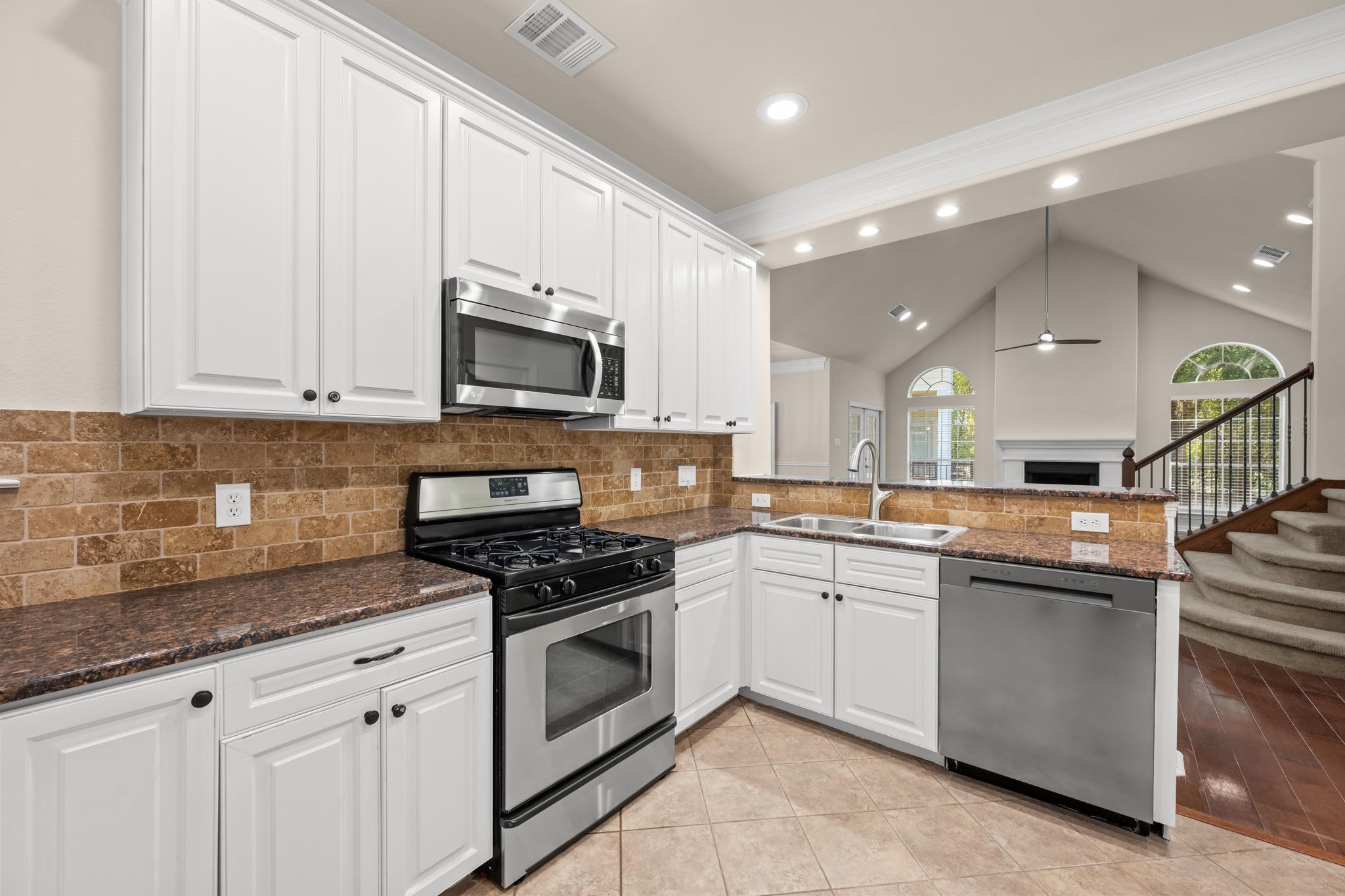 6704  Menchaca Rd  #31, photo 8