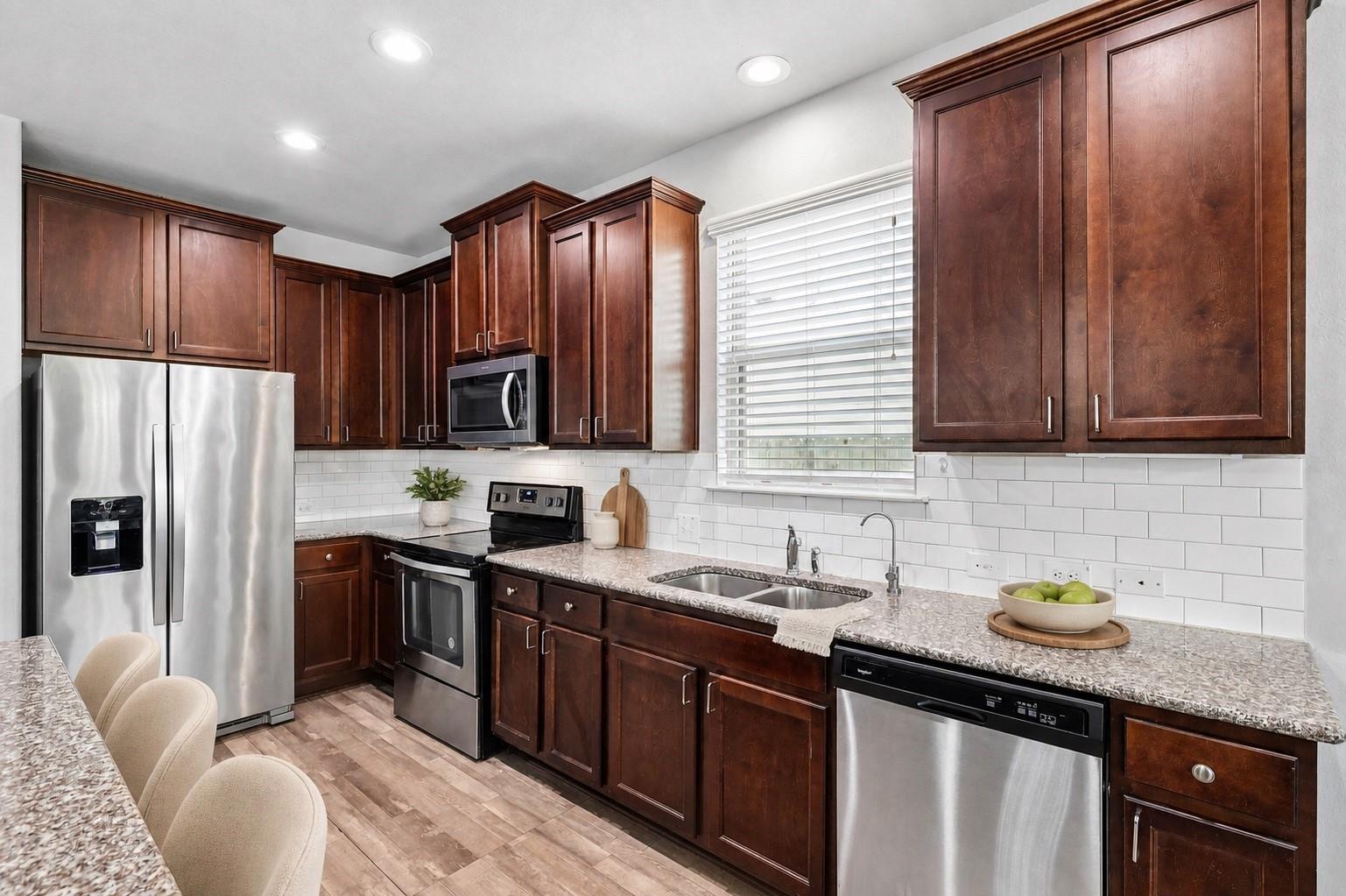 387  Guemal Rd, photo 9