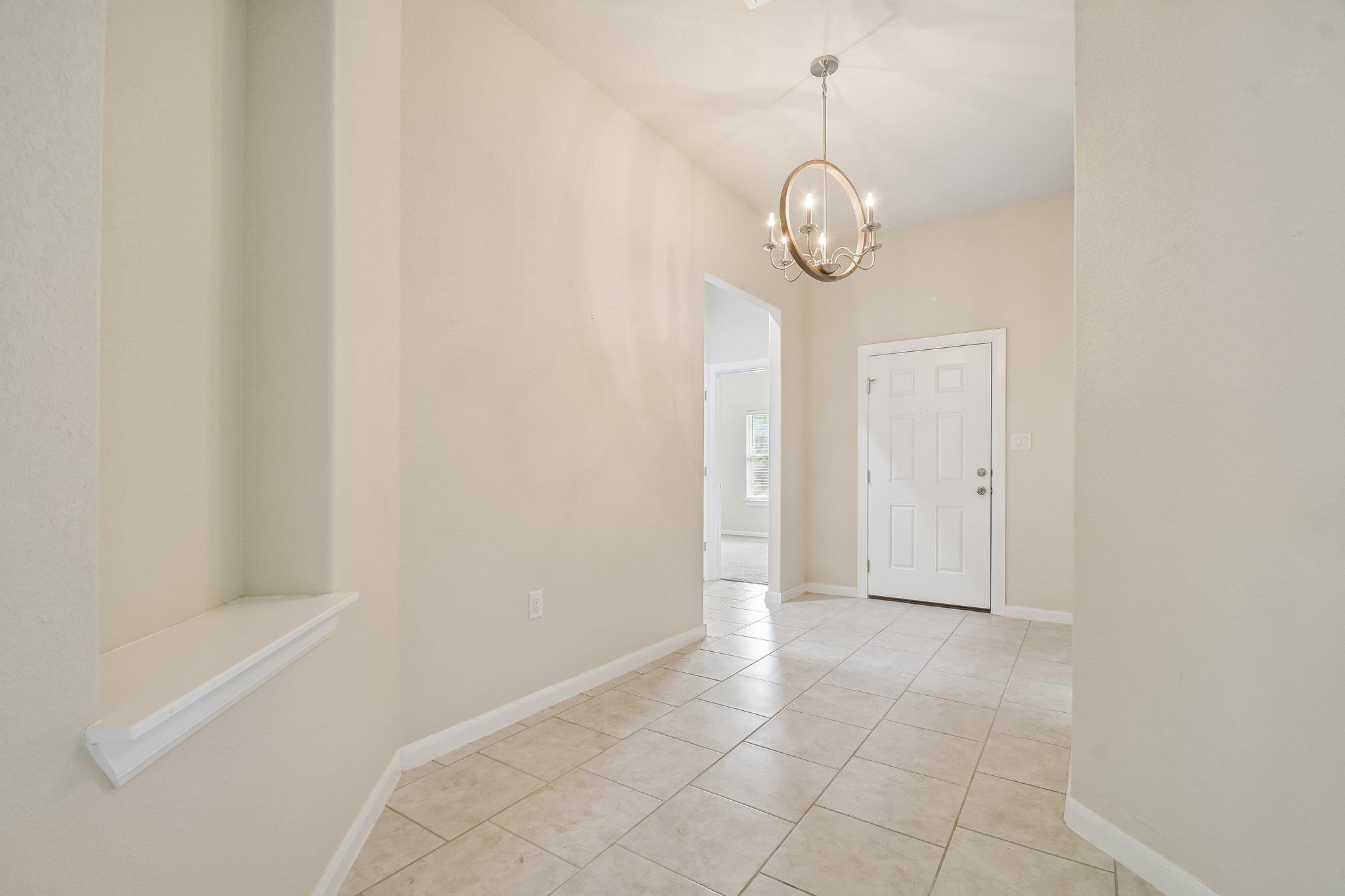280  Rimrock Ct, photo 3