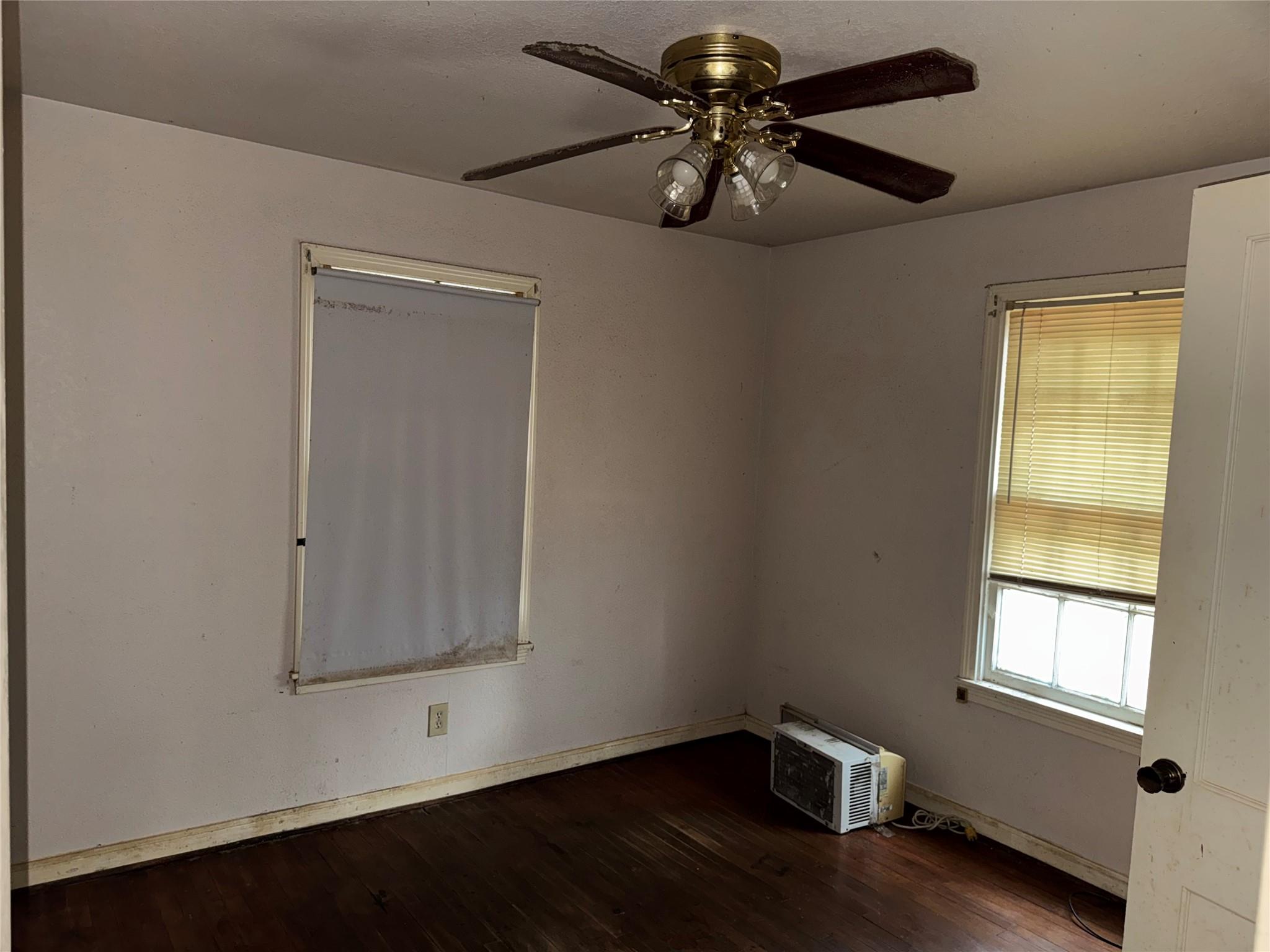 1115  Kirk Ave, photo 10