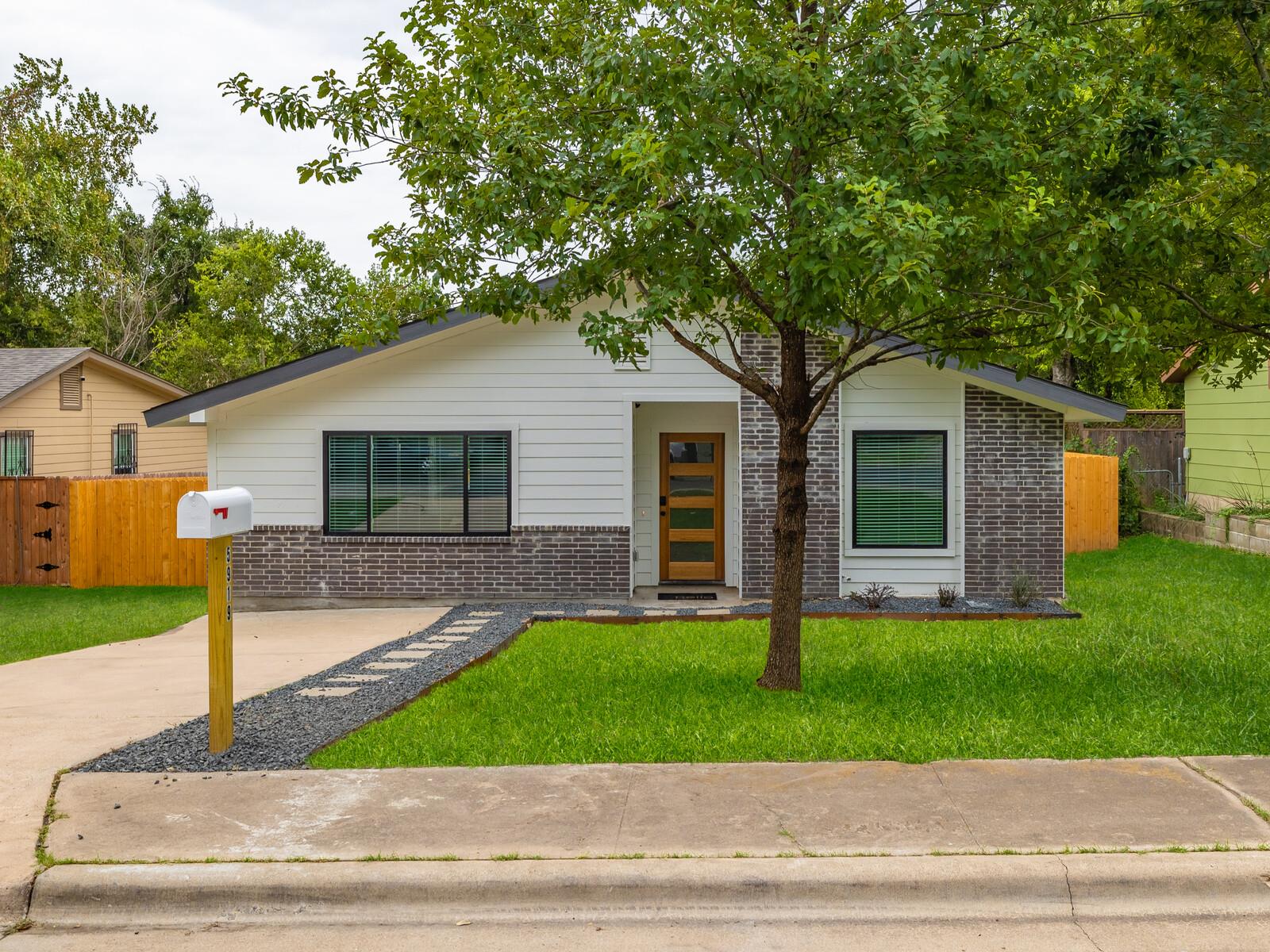5919  Idlewood Cv, photo 2