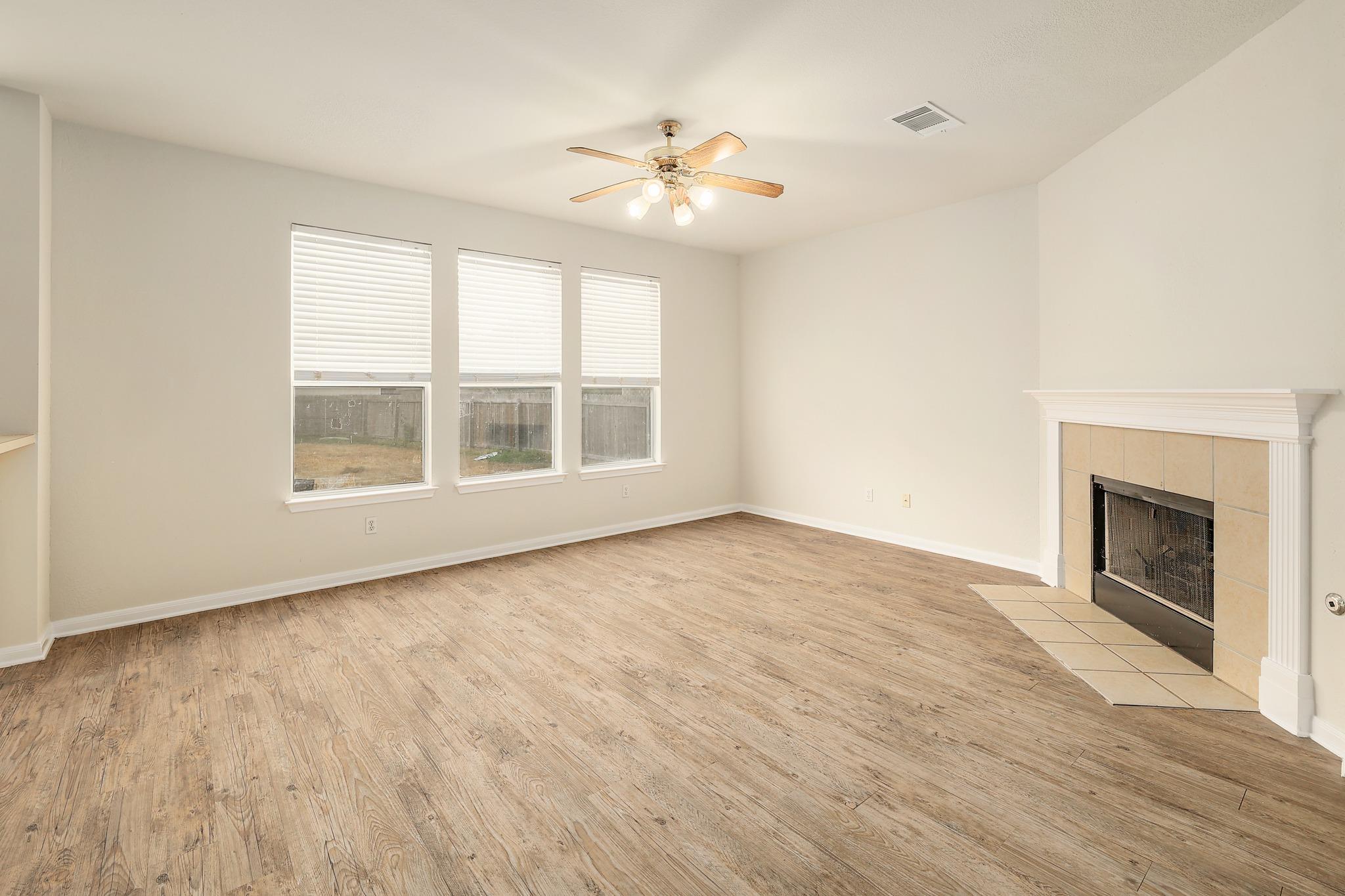 102  Chandler Pointe Loop, photo 3