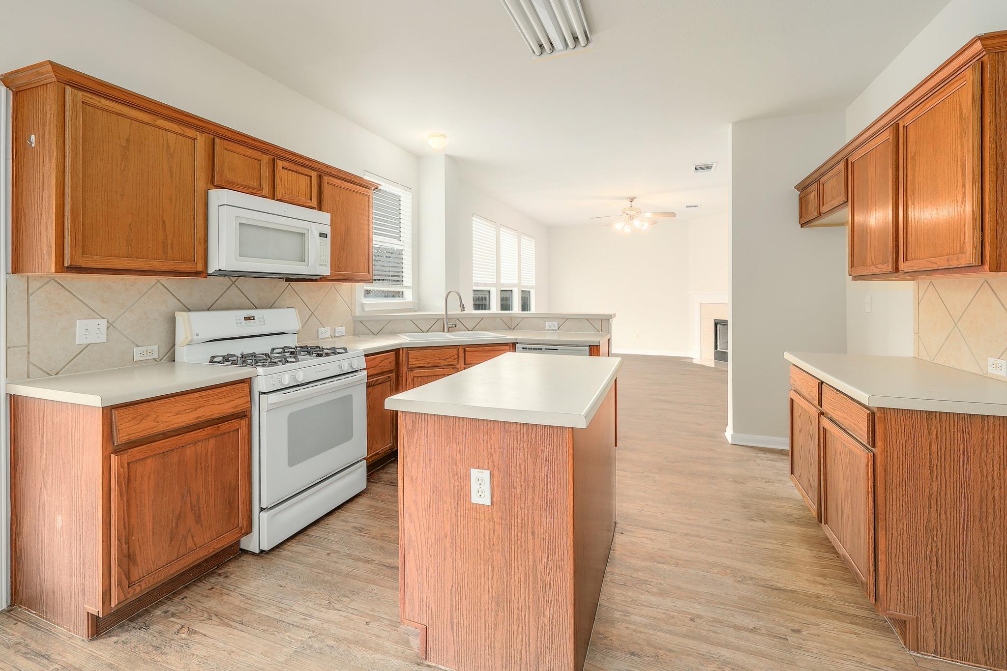102  Chandler Pointe Loop, photo 10