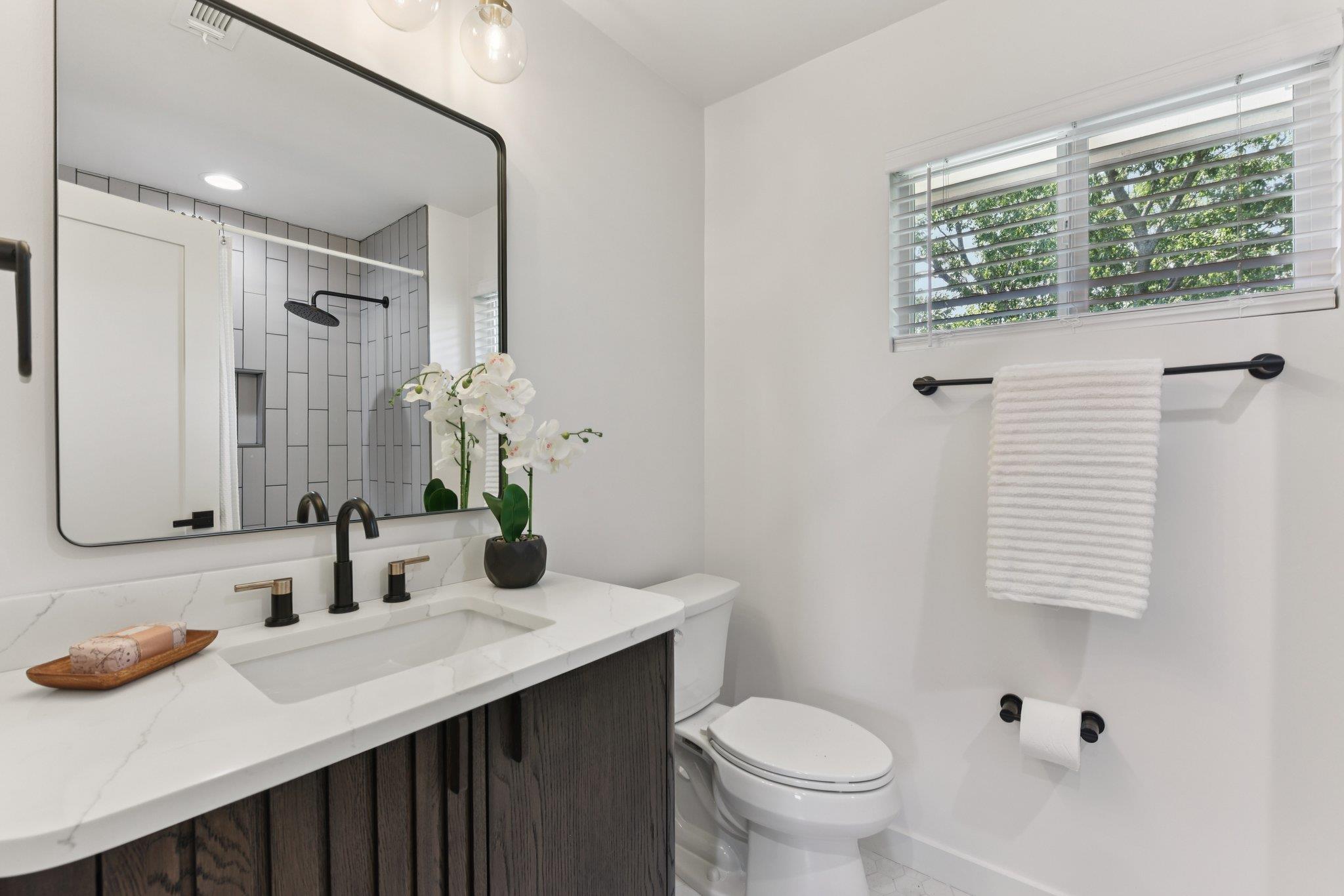 2011  Malvern Hill Dr, photo 11