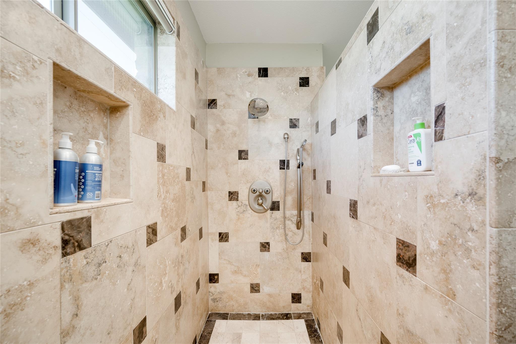 1005  Cedar Park Dr, photo 11
