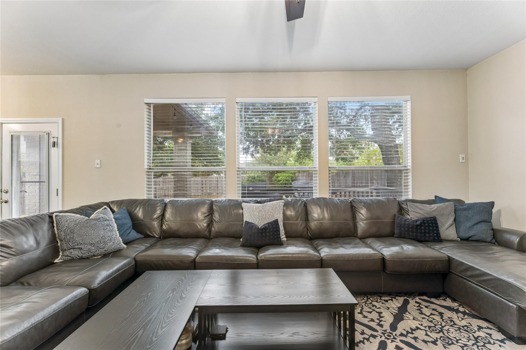 1105  Connemara Ln, photo 11