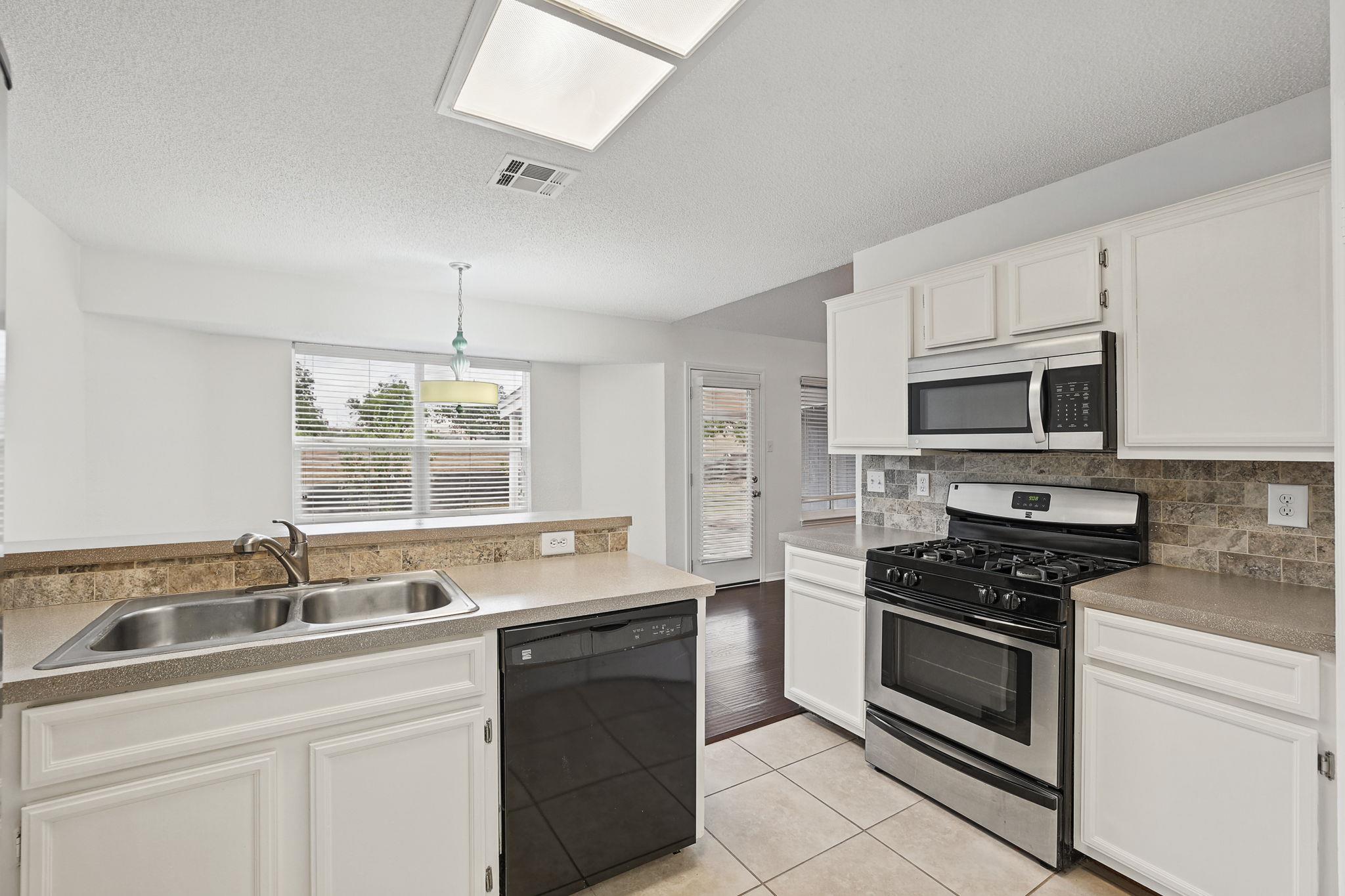 503  Dover Ln, photo 7