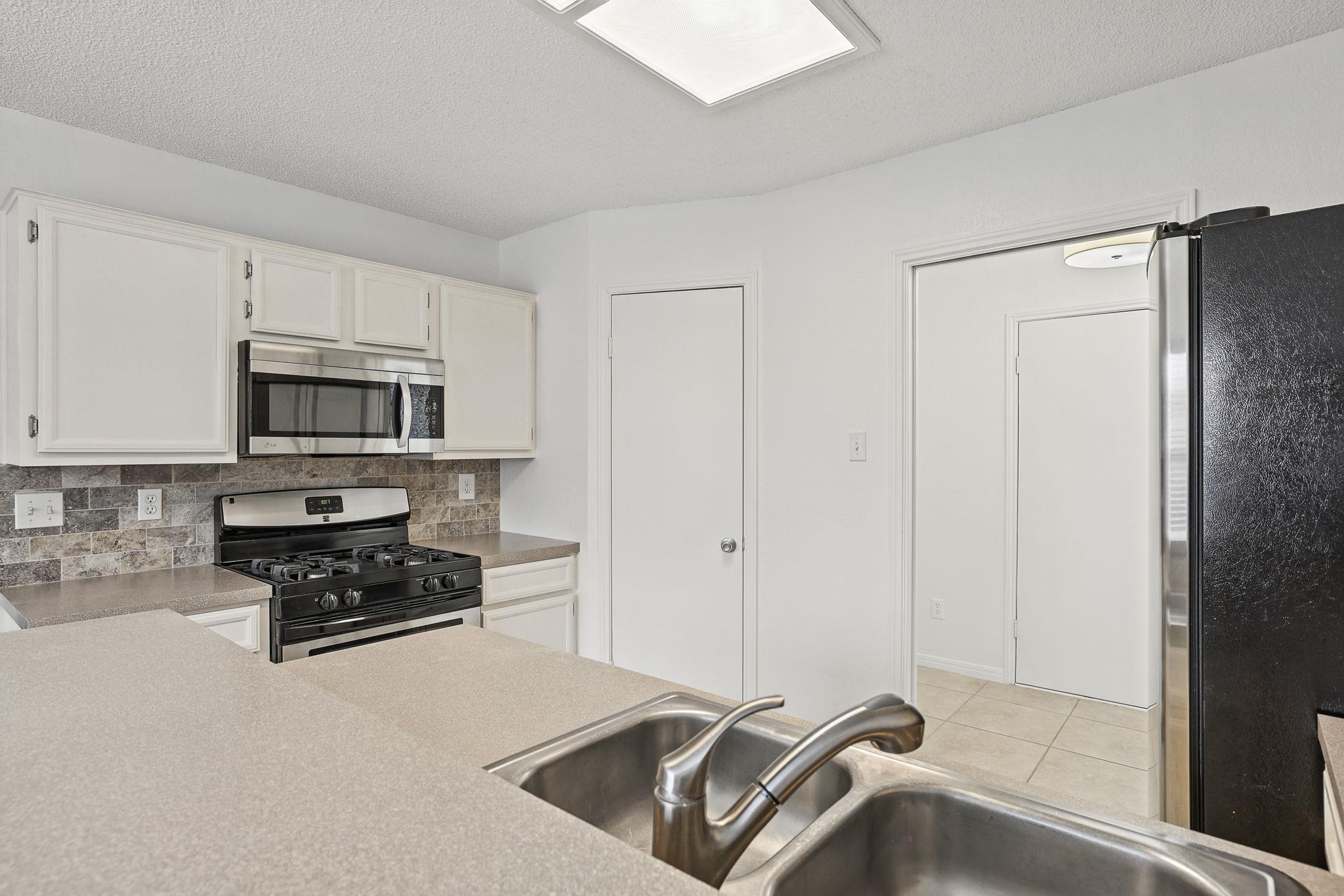 503  Dover Ln, photo 8