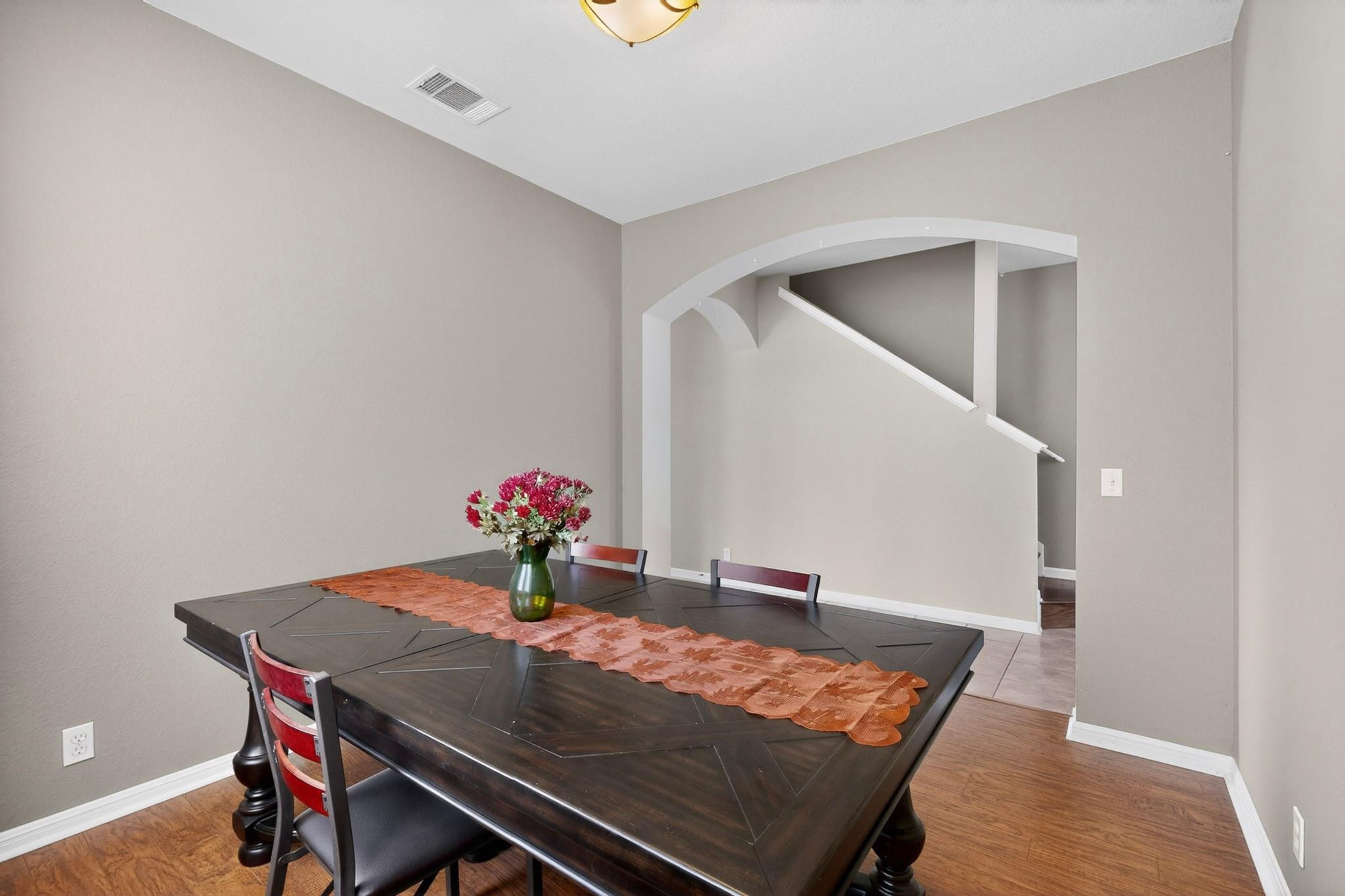 19121  Mangan Way, photo 8