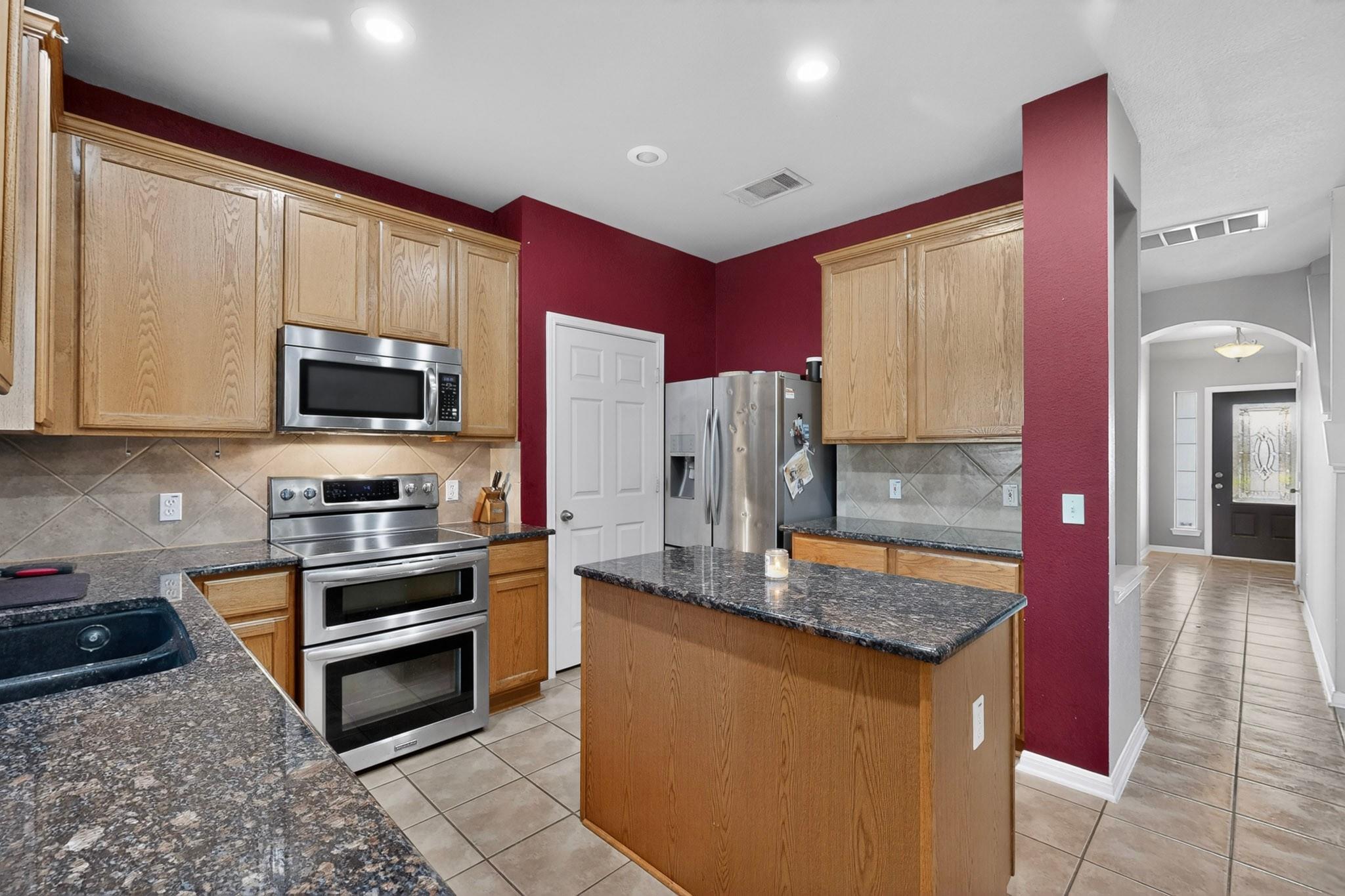 19121  Mangan Way, photo 9