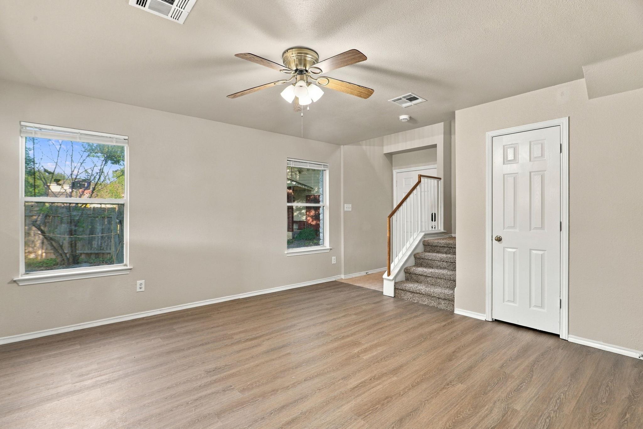 1830  Wallin Loop, photo 3
