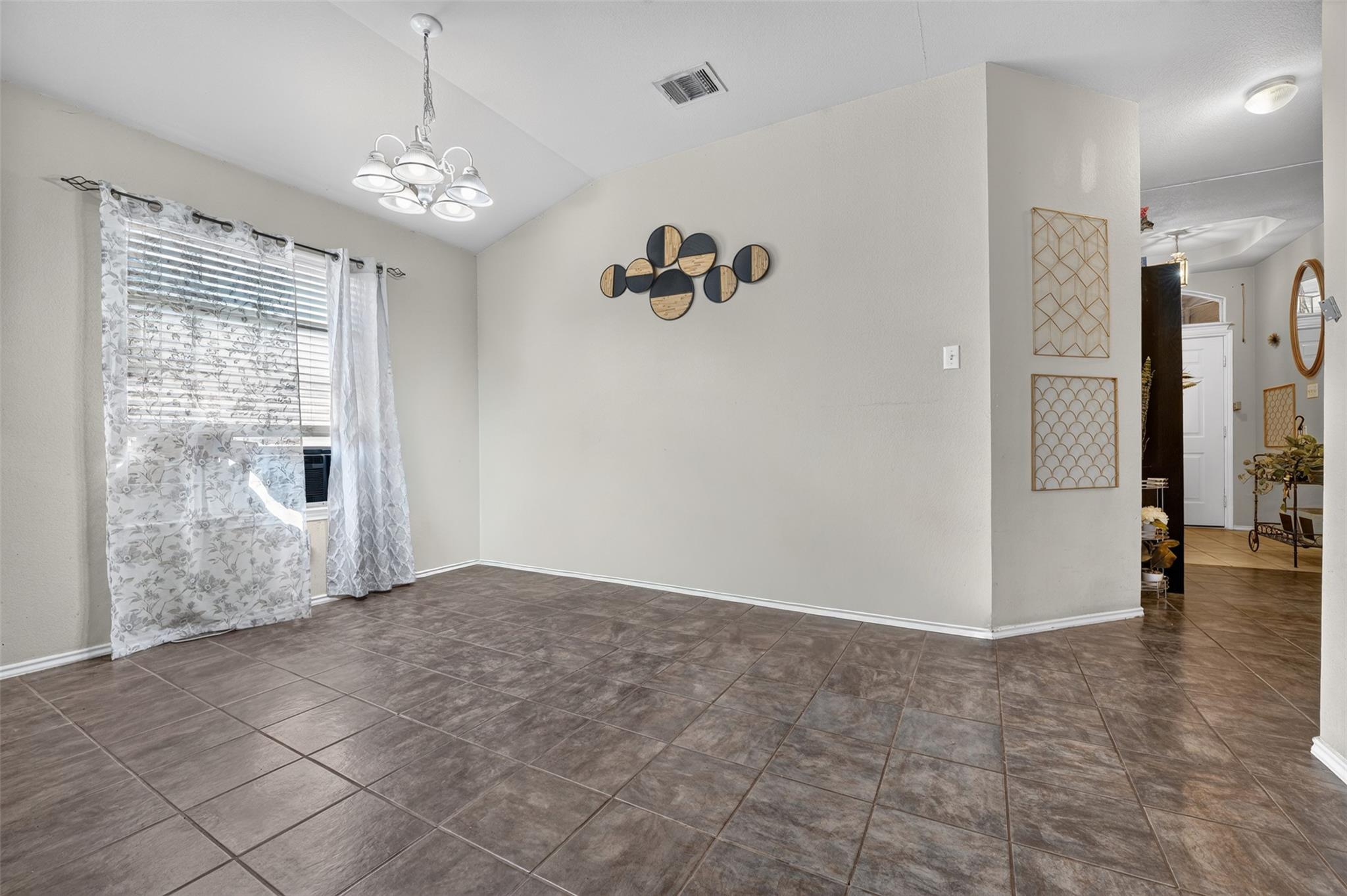 2436  BUTLER Way, photo 10