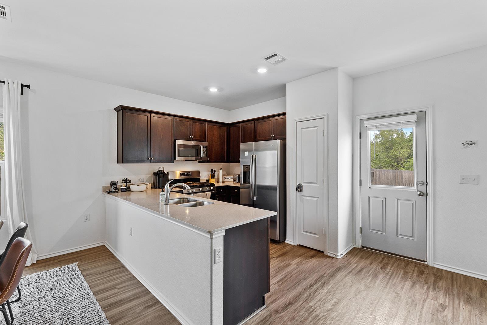 2204  Nightview Dr, photo 8