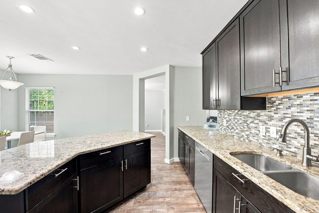 620  Catumet Dr, photo 5