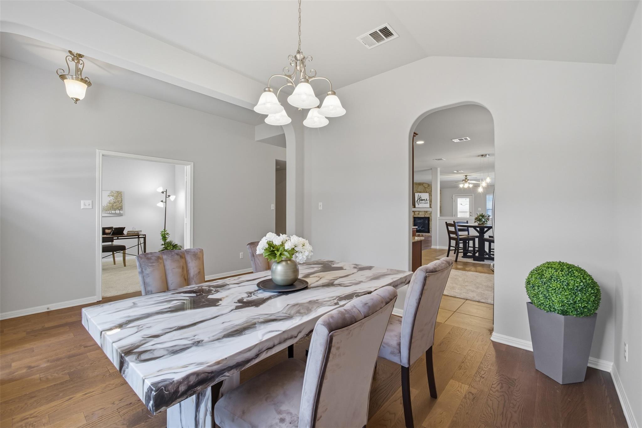613  Kingston Lacy Blvd, photo 3