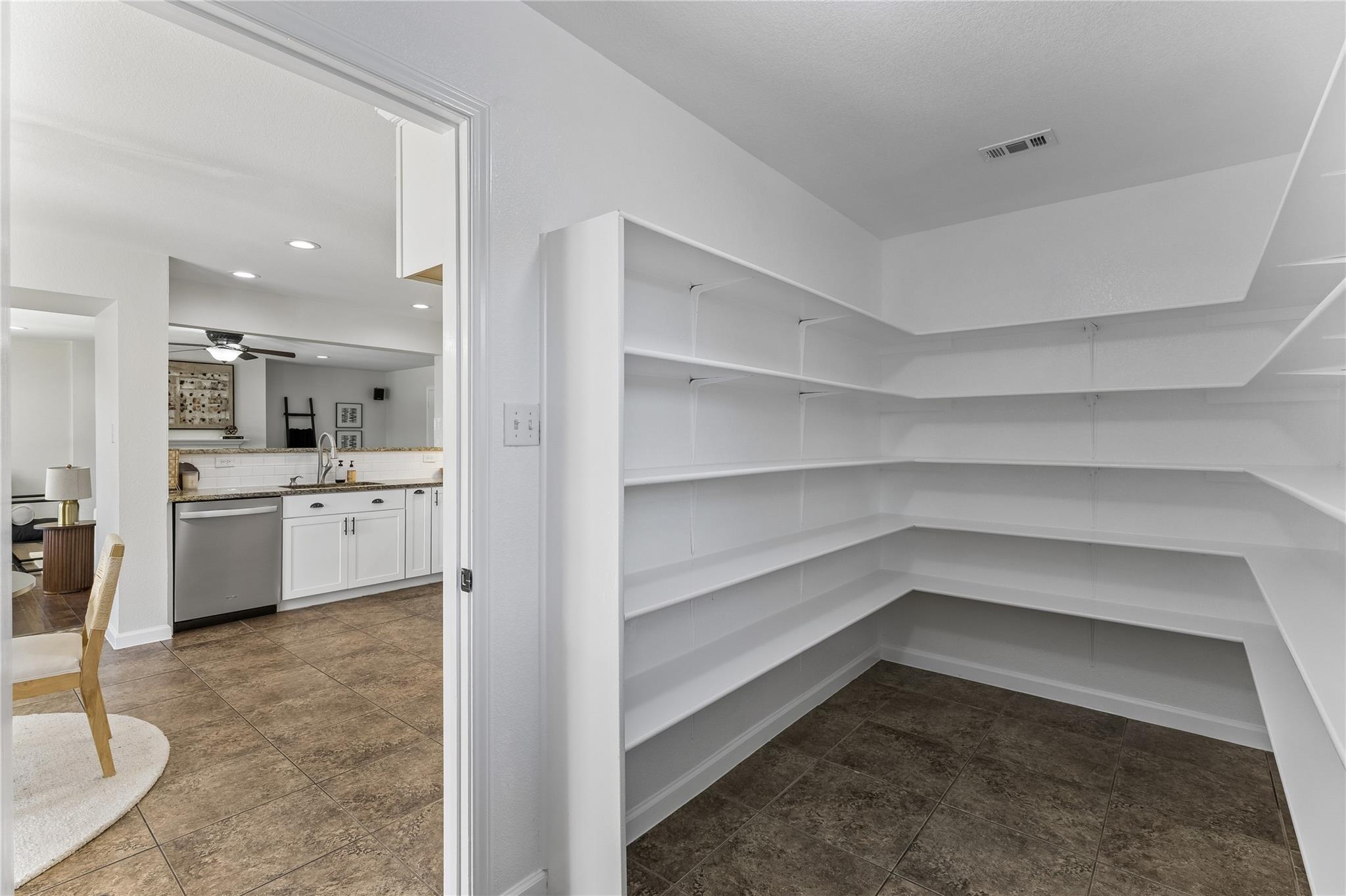 1718  Amistad Way, photo 12