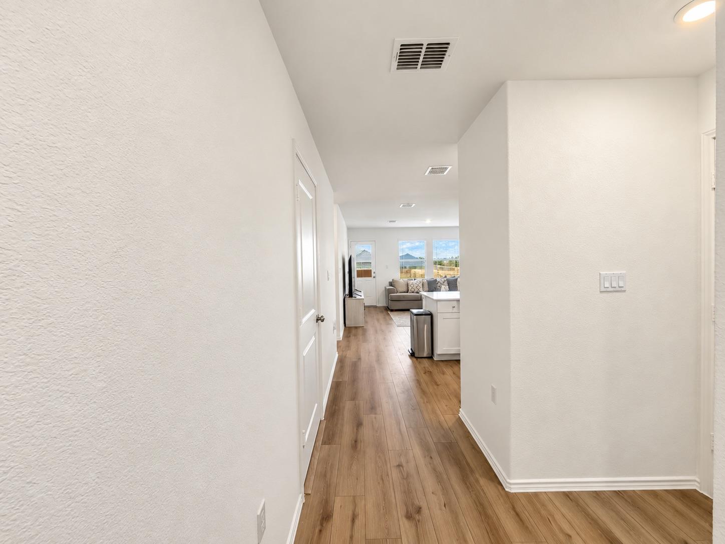 14409  Treyvon Rd, photo 3