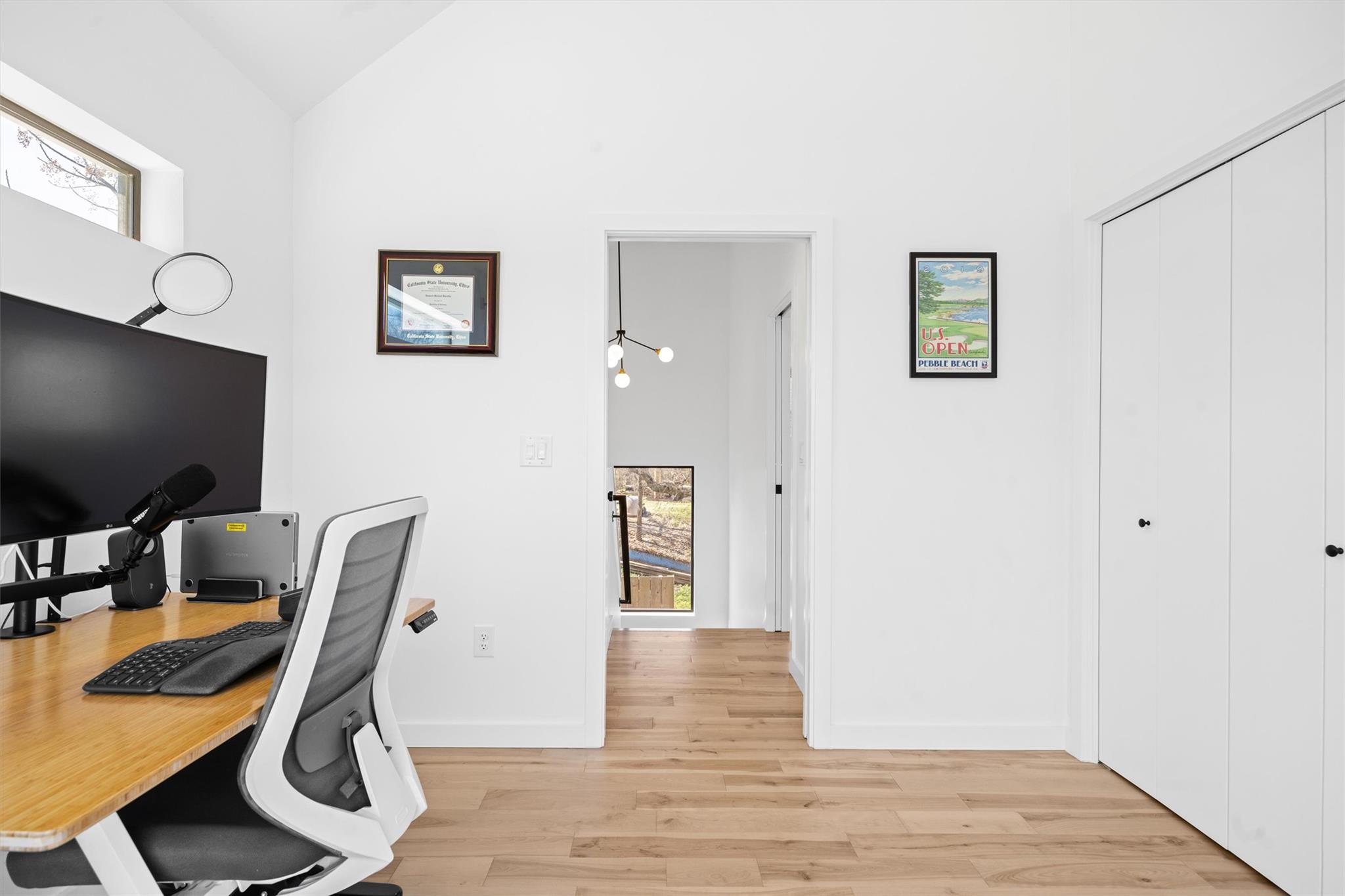 1202  Greenwood Ave, photo 9