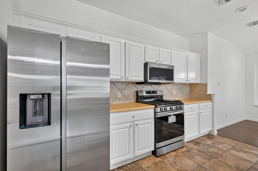 2113  Pearson Way, photo 12